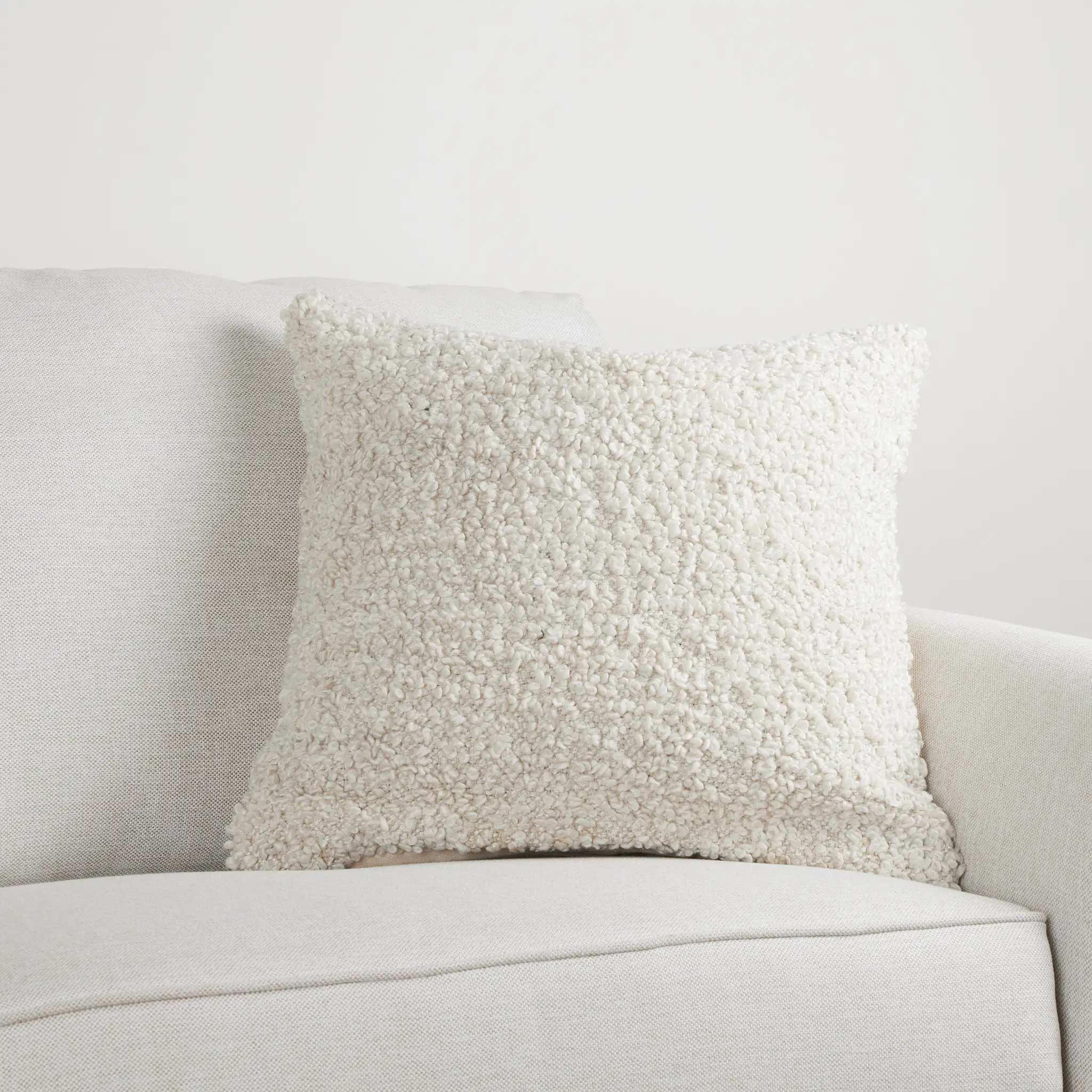 Yojo Ivory 22" Accent Pillow Yojo Ivory 22" Accent Pillow