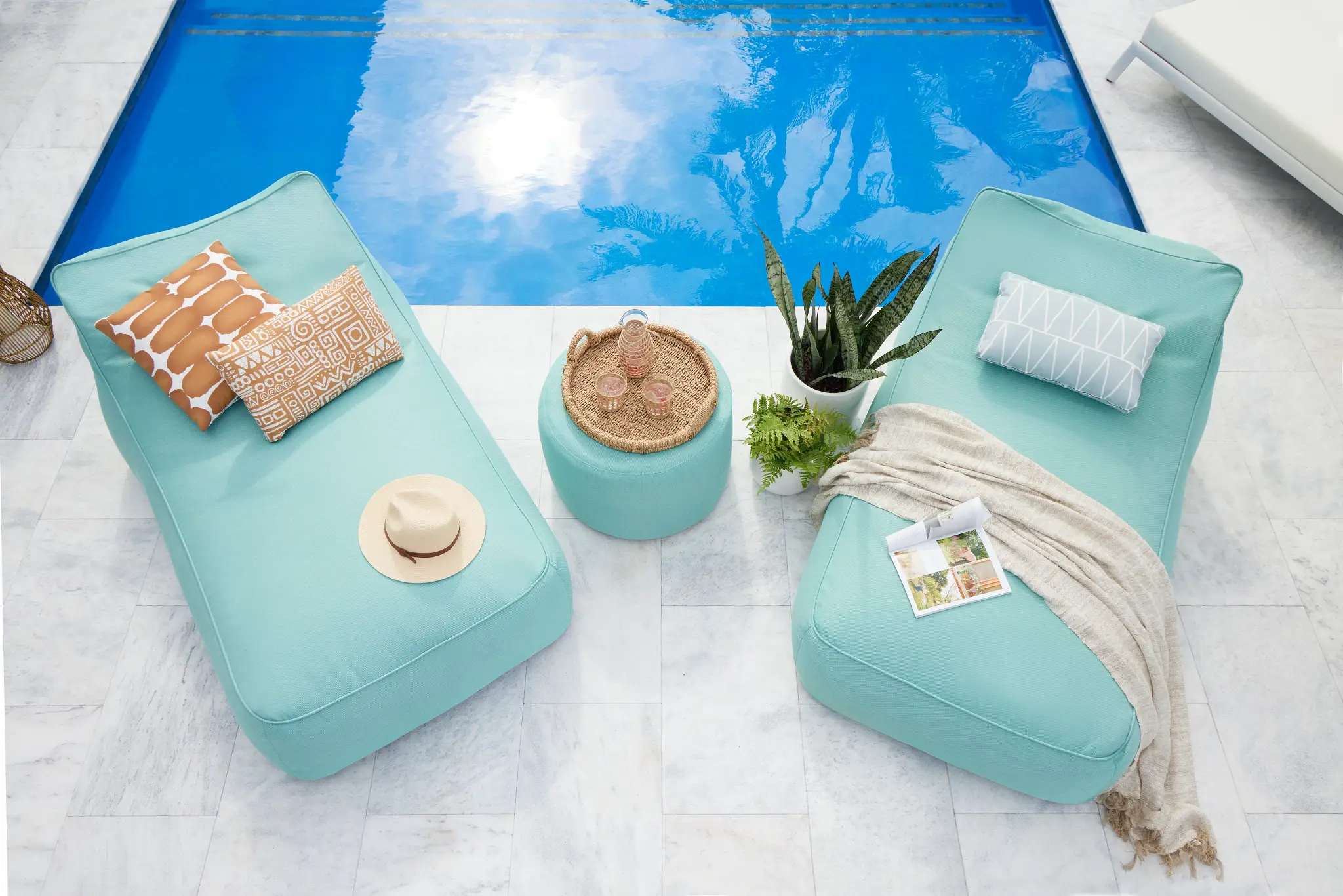 Ready to Transform Your Outdoor Space? Dive Into Summer 2025 Trends! ☀️