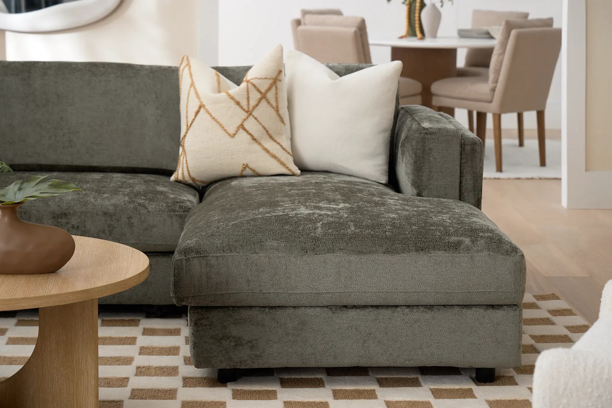 Farren Dark Green Fabric Medium Right Chaise Sleeper Sectional Farren Dark Green Fabric Medium Right Chaise Sleeper Sectional