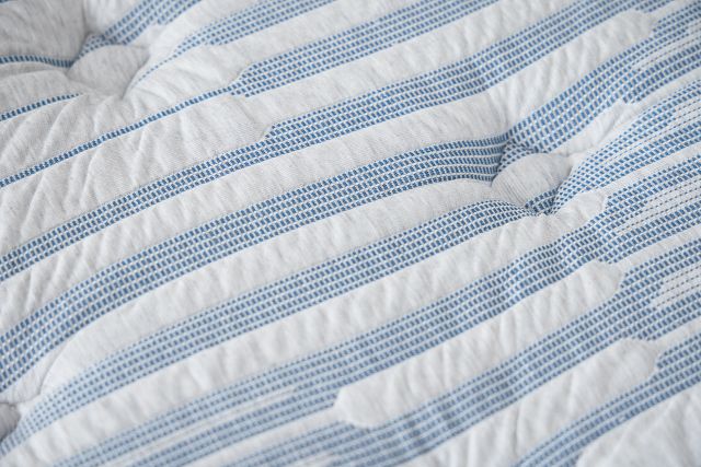 Kevin Charles By Sealy Signature 13" Medium Tight Top Mattress
