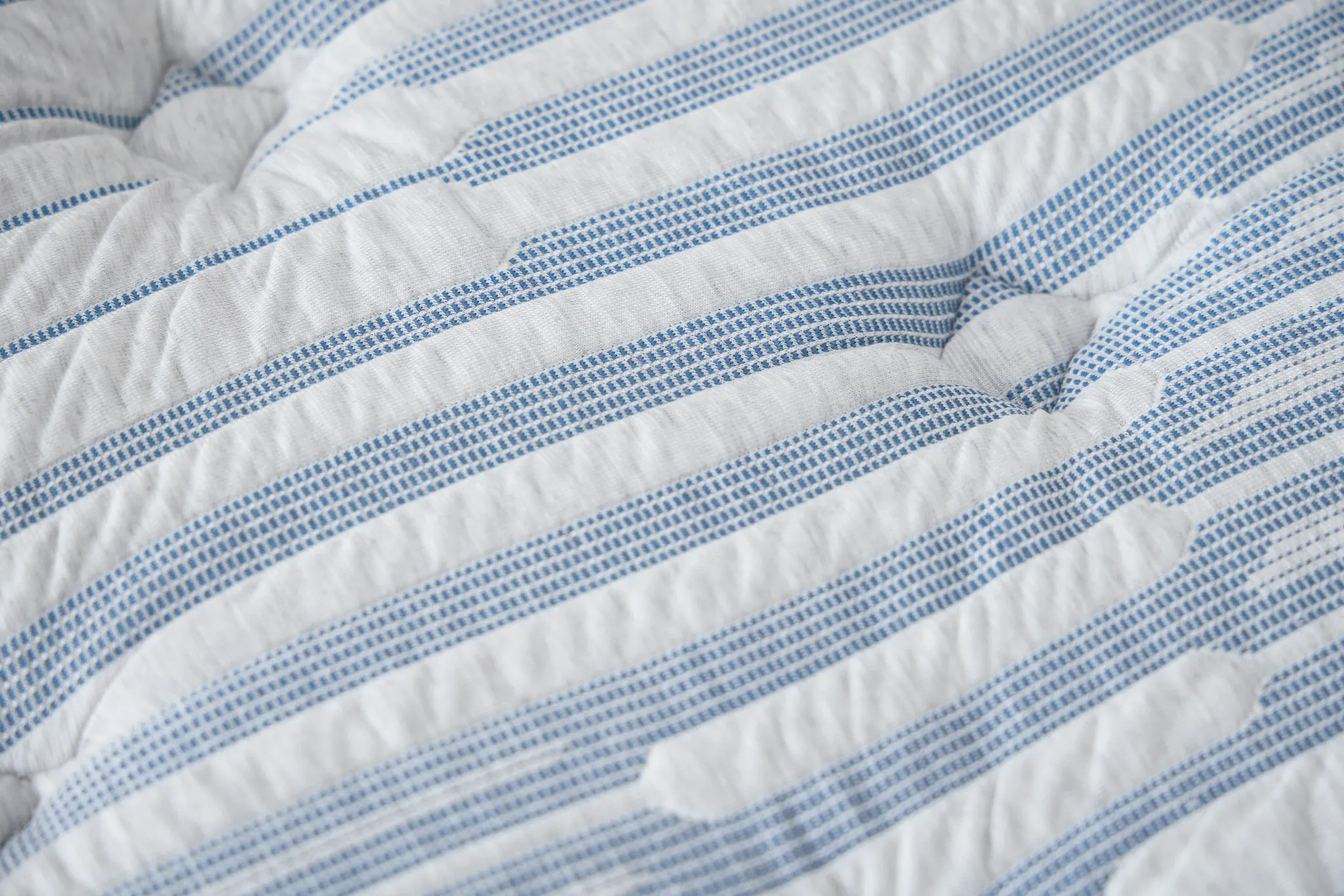 Kevin Charles By Sealy Signature 13" Medium Tight Top Mattress