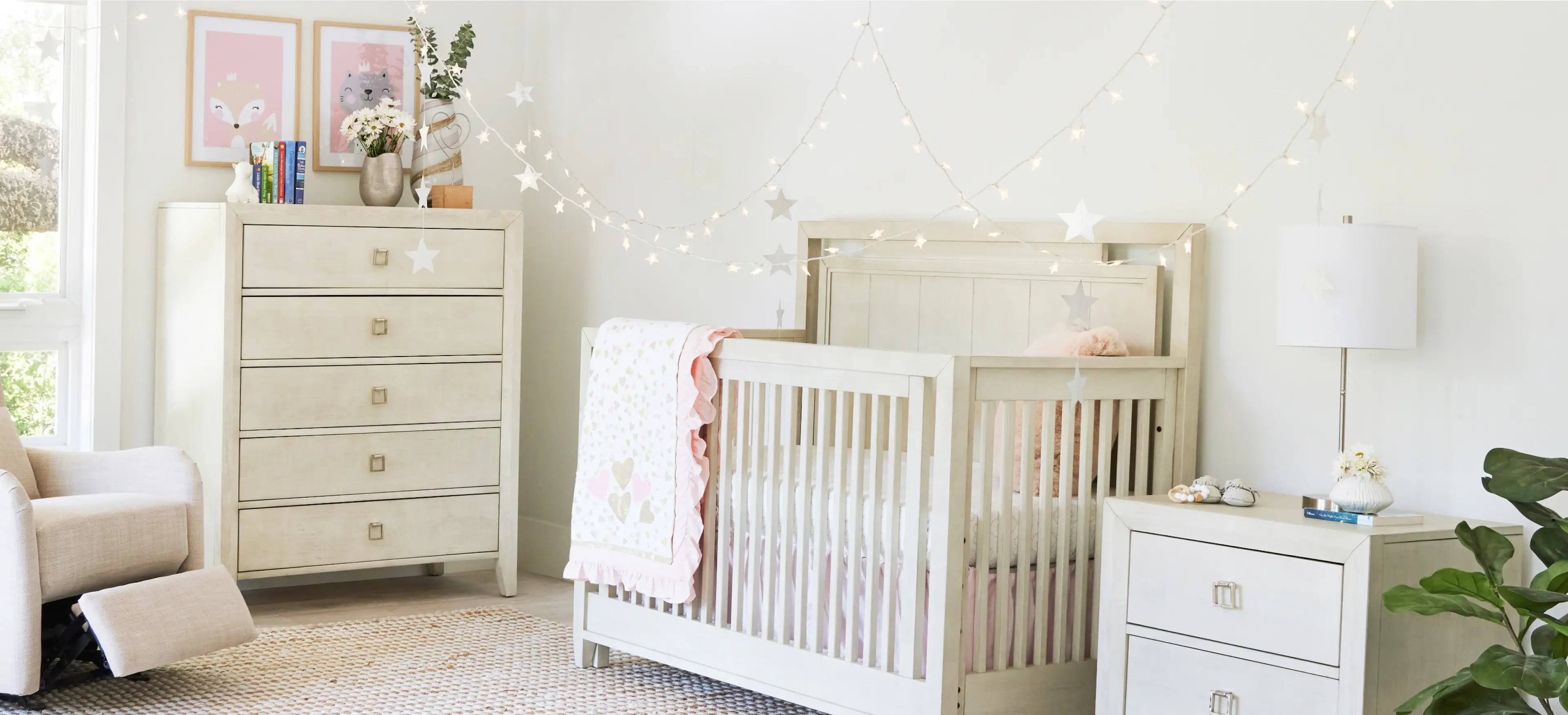 The Perfect Nursery: A Balance of Style and Function for Your Newborn