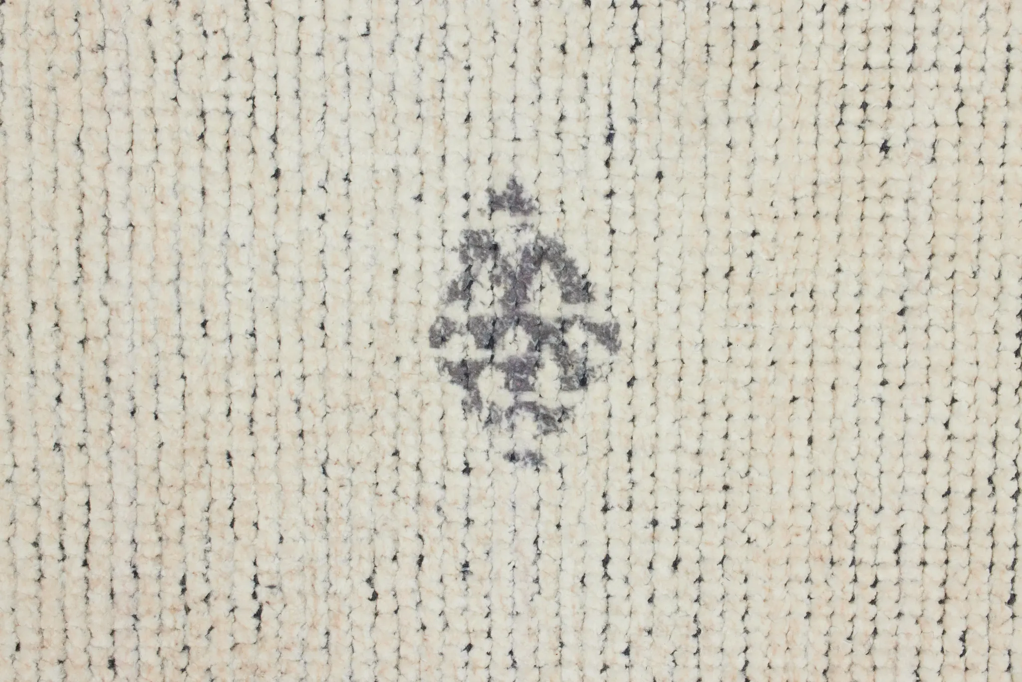 Tessa Black 7x10 Area Rug