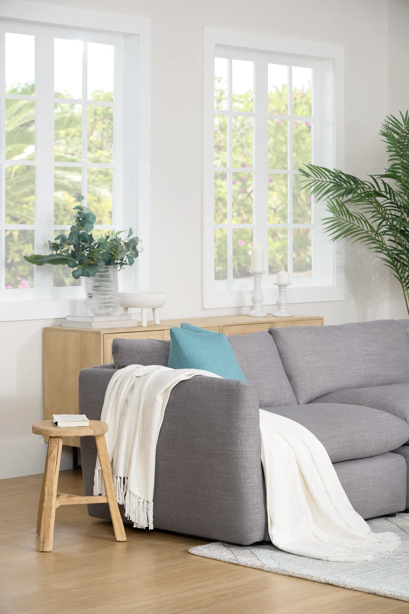 Serena Gray Fabric 5-piece Modular Sectional