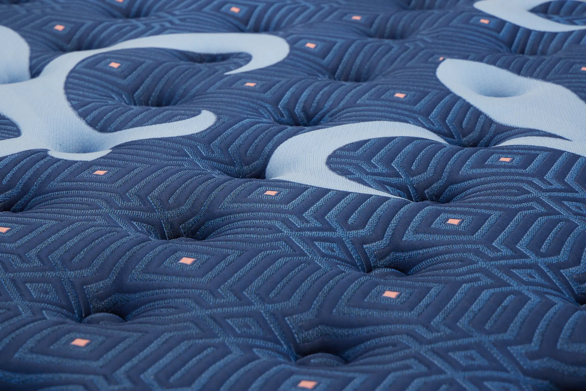 Stearns & Foster Lux Estate Medium Low-profile Mattress Set Stearns & Foster Lux Estate Medium Low-profile Mattress Set
