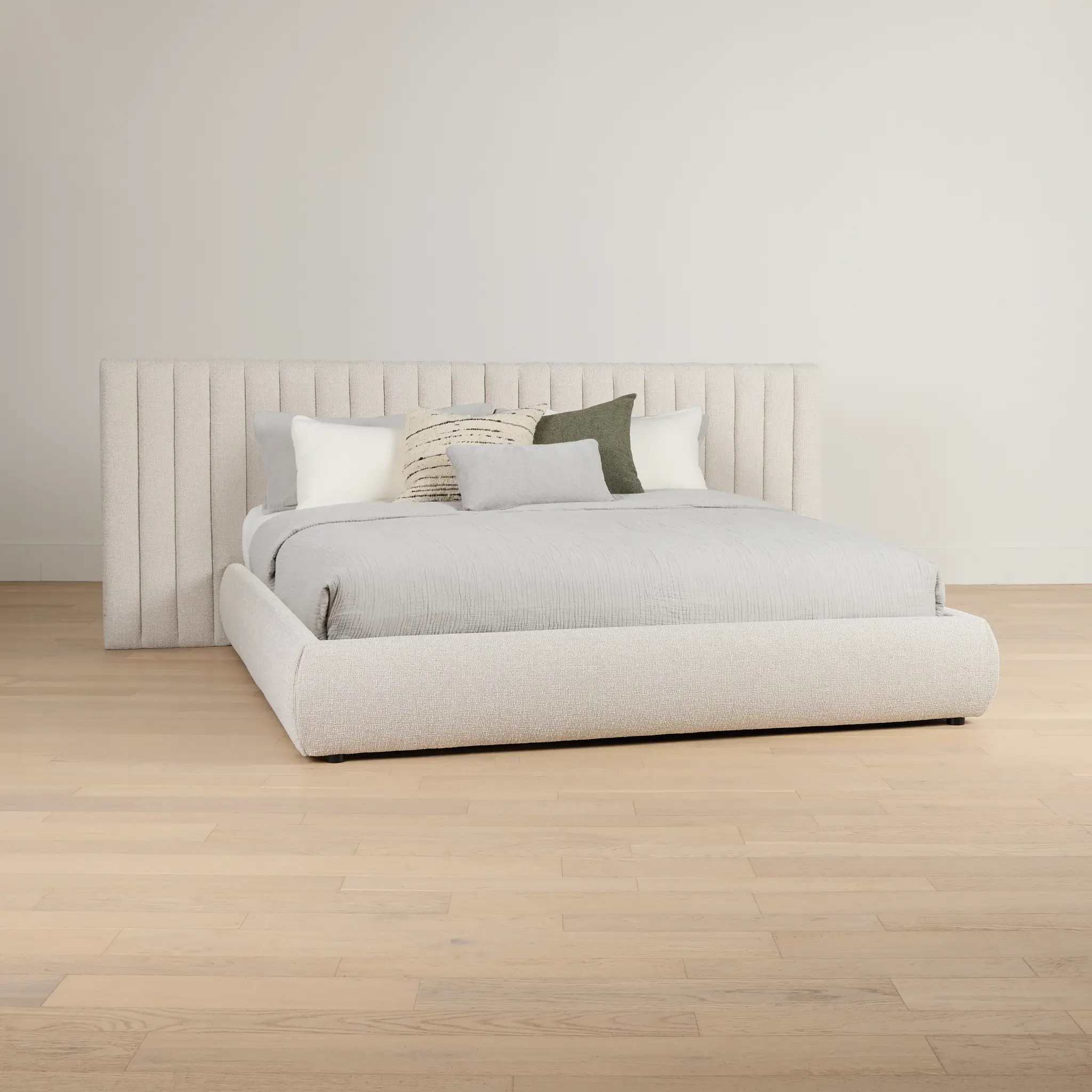 Nomad Light Beige Uph Spread Bed Nomad Light Beige Uph Spread Bed