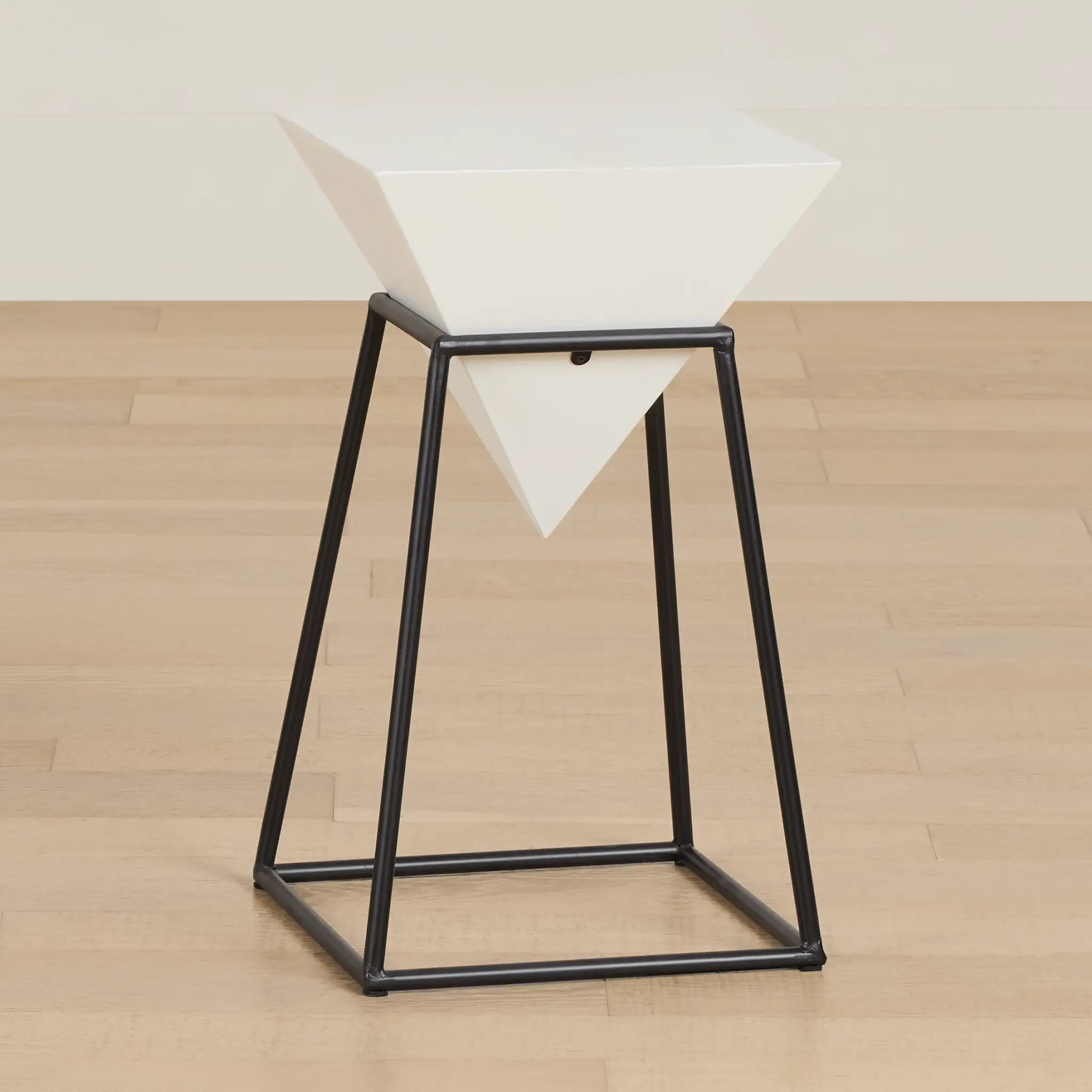 Roxy White Accent Table Roxy White Accent Table