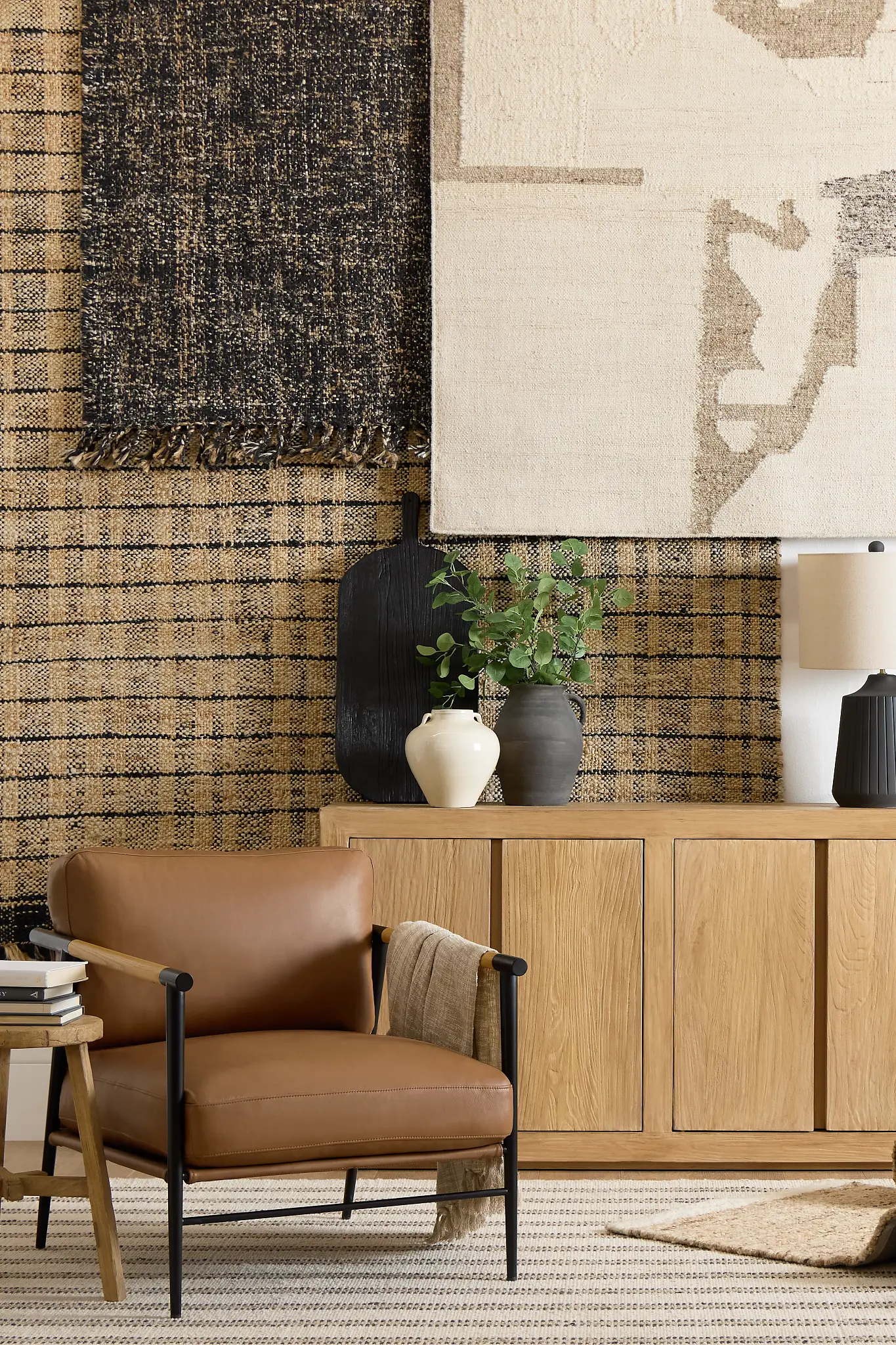 How to Balance Textures and Colors in a Layered Spring Living Room? How to Balance Textures and Colors in a Layered Spring Living Room?