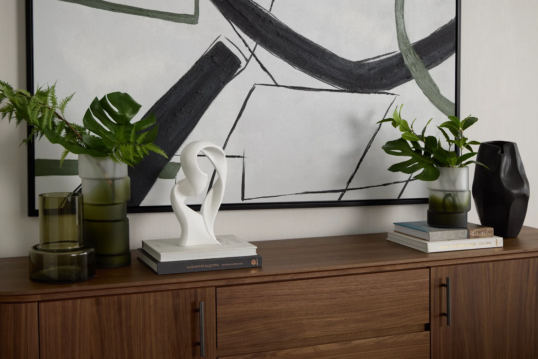 Nomad Mid Tone Round Buffet