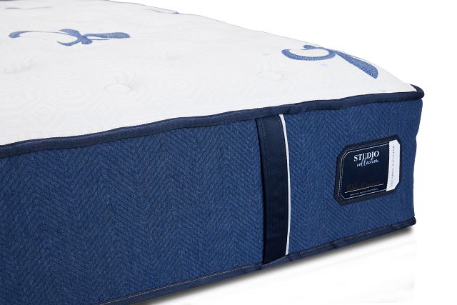 Stearns & Foster Studio 14" Medium Tight Top Mattress