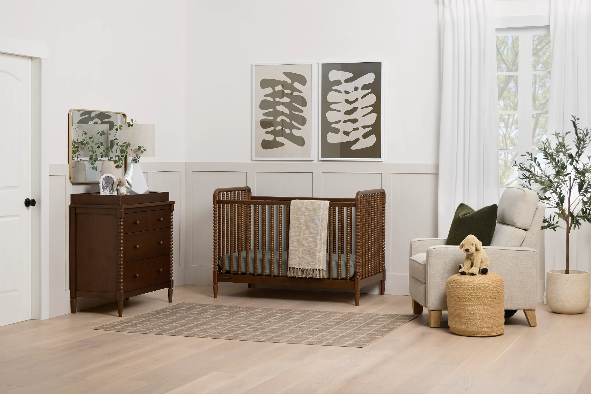 Lola Mid Tone 3-in-1 Crib