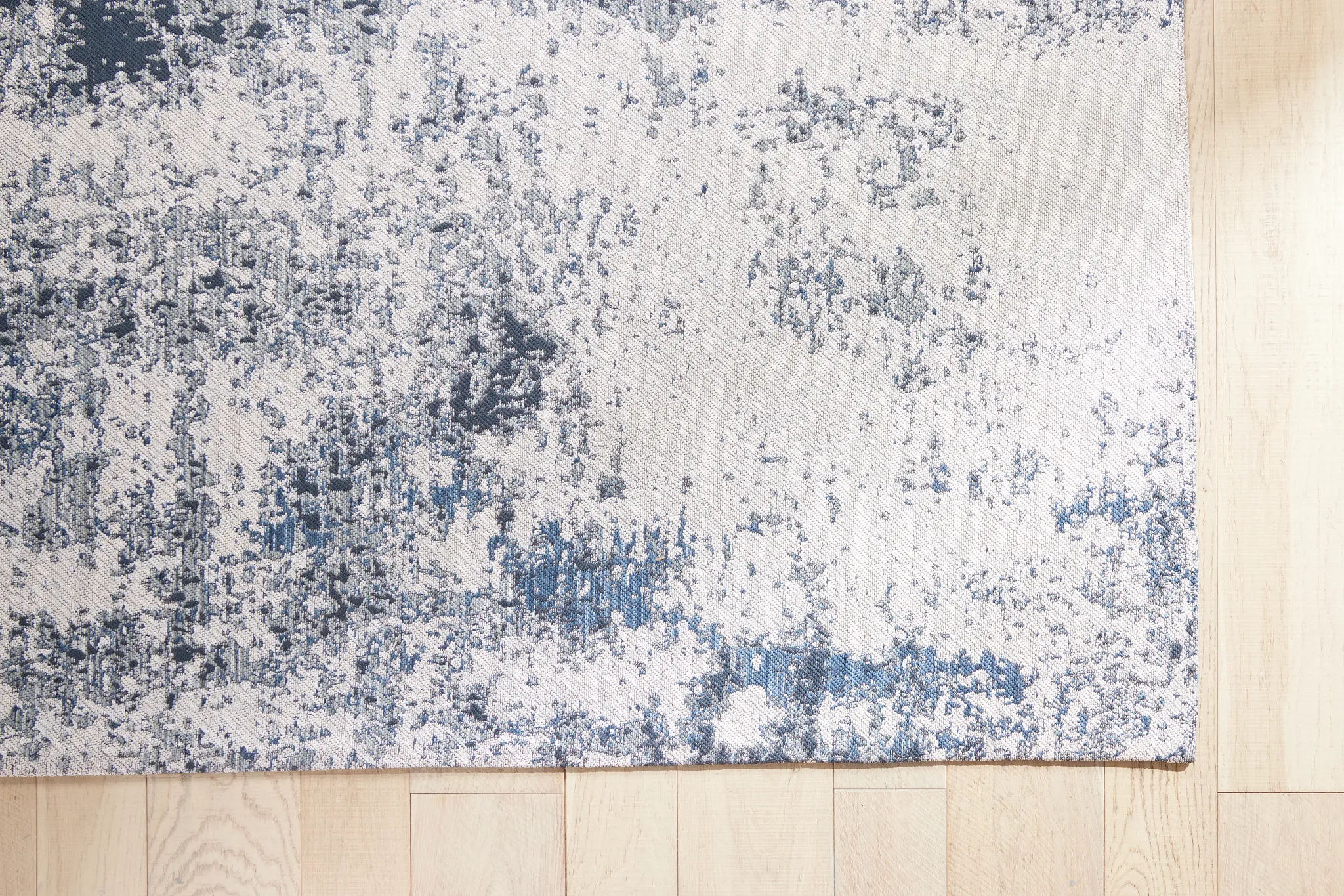 Maxima Blue 8x11 Area Rug