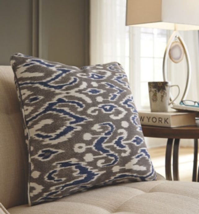 Kenley Blue 20" Indoor/outdoor Square Accent Pillow