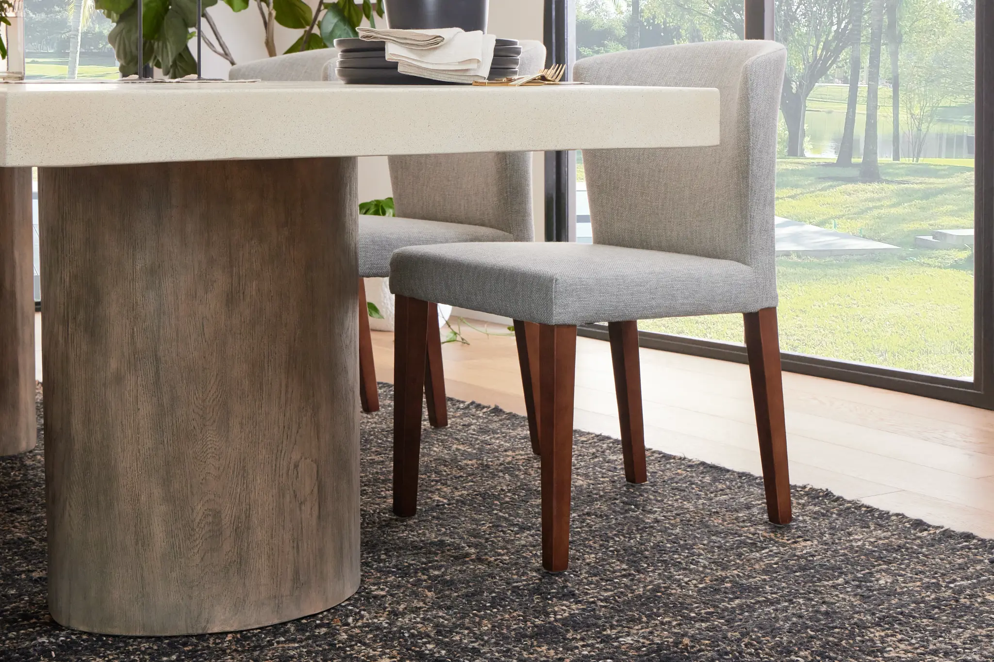 Jensen White Rectangular Table Jensen White Rectangular Table