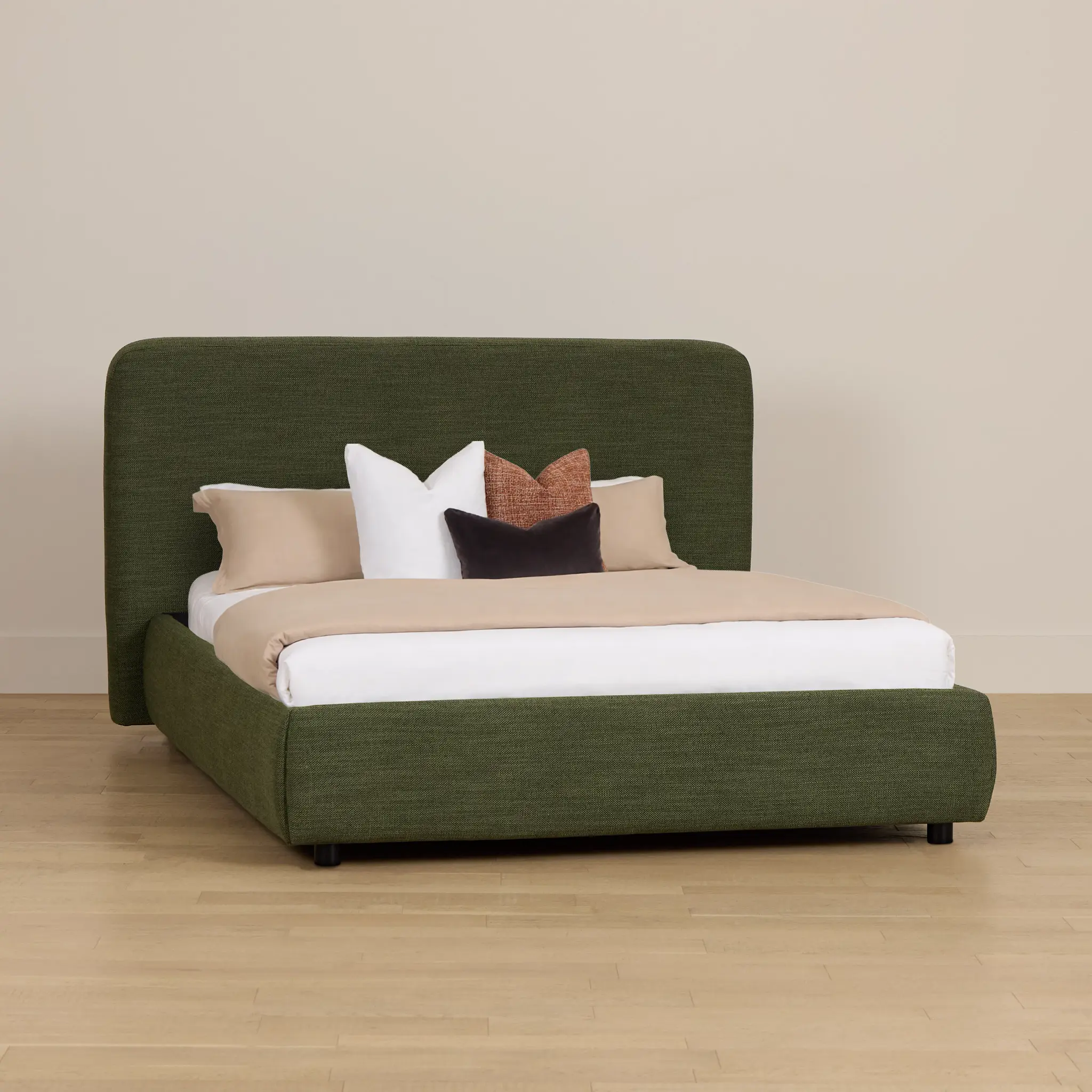 Williamsburg Green Upholstered Platform Bed Williamsburg Green Upholstered Platform Bed