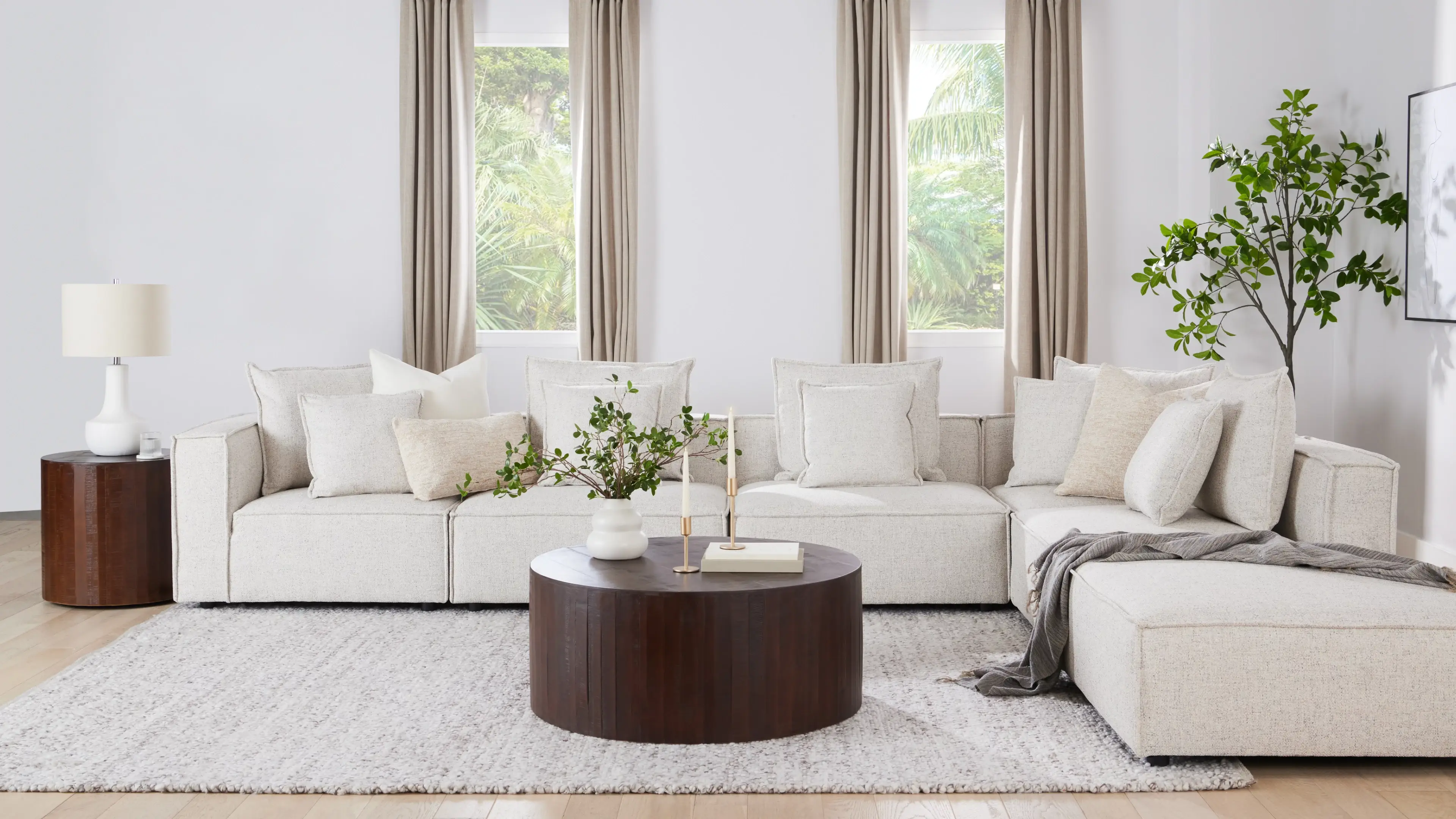 Kick Back and Relax: Finding Your Perfect Sectional Sofa