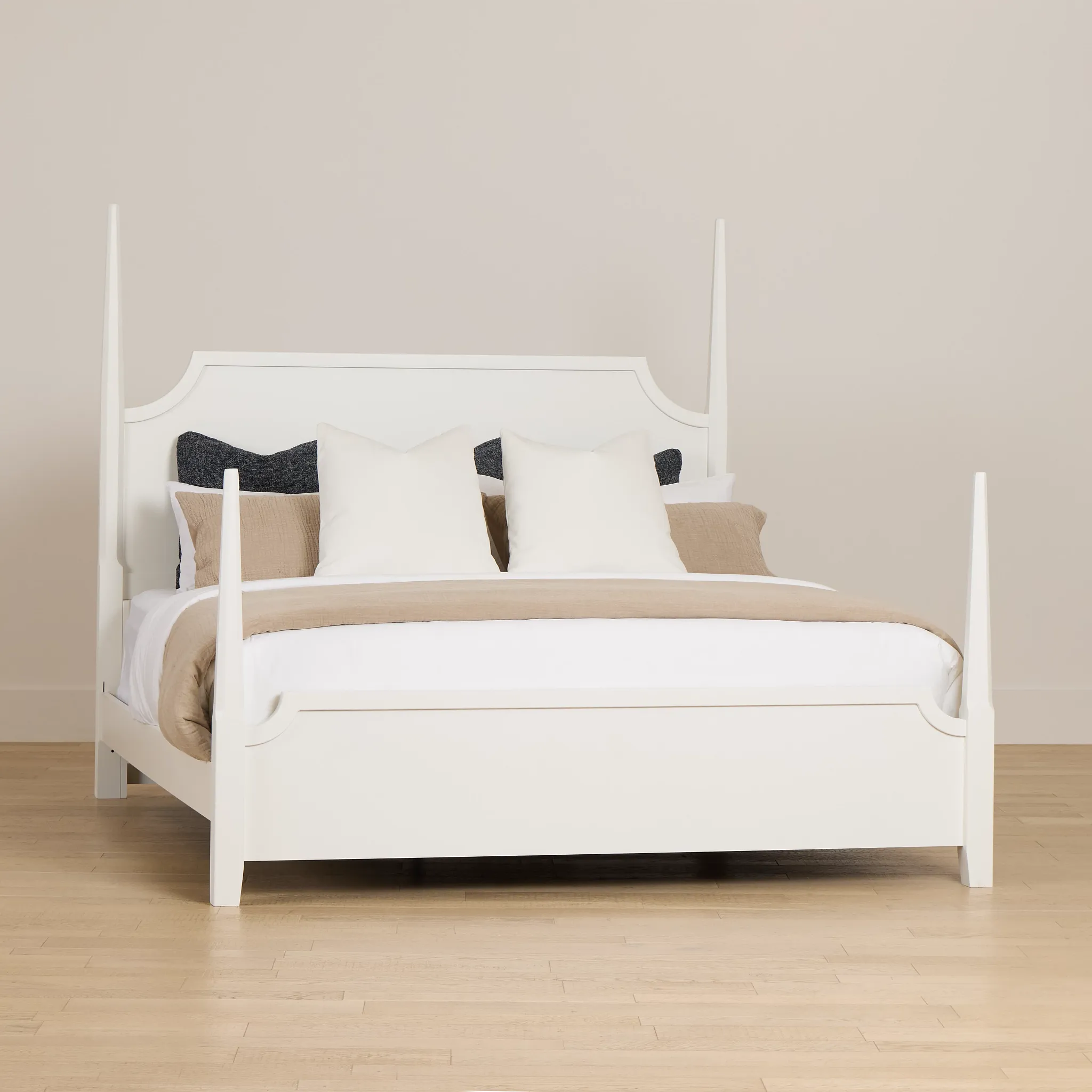 Carolina White Poster Bed
