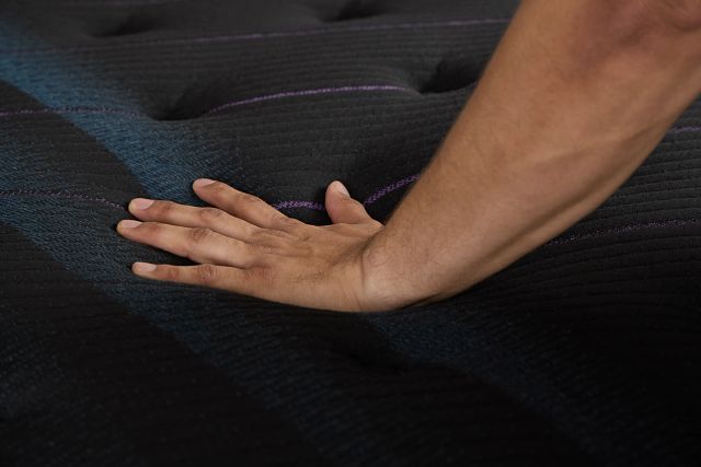 Beautyrest World Class Level 3 14.75" Plush Mattress
