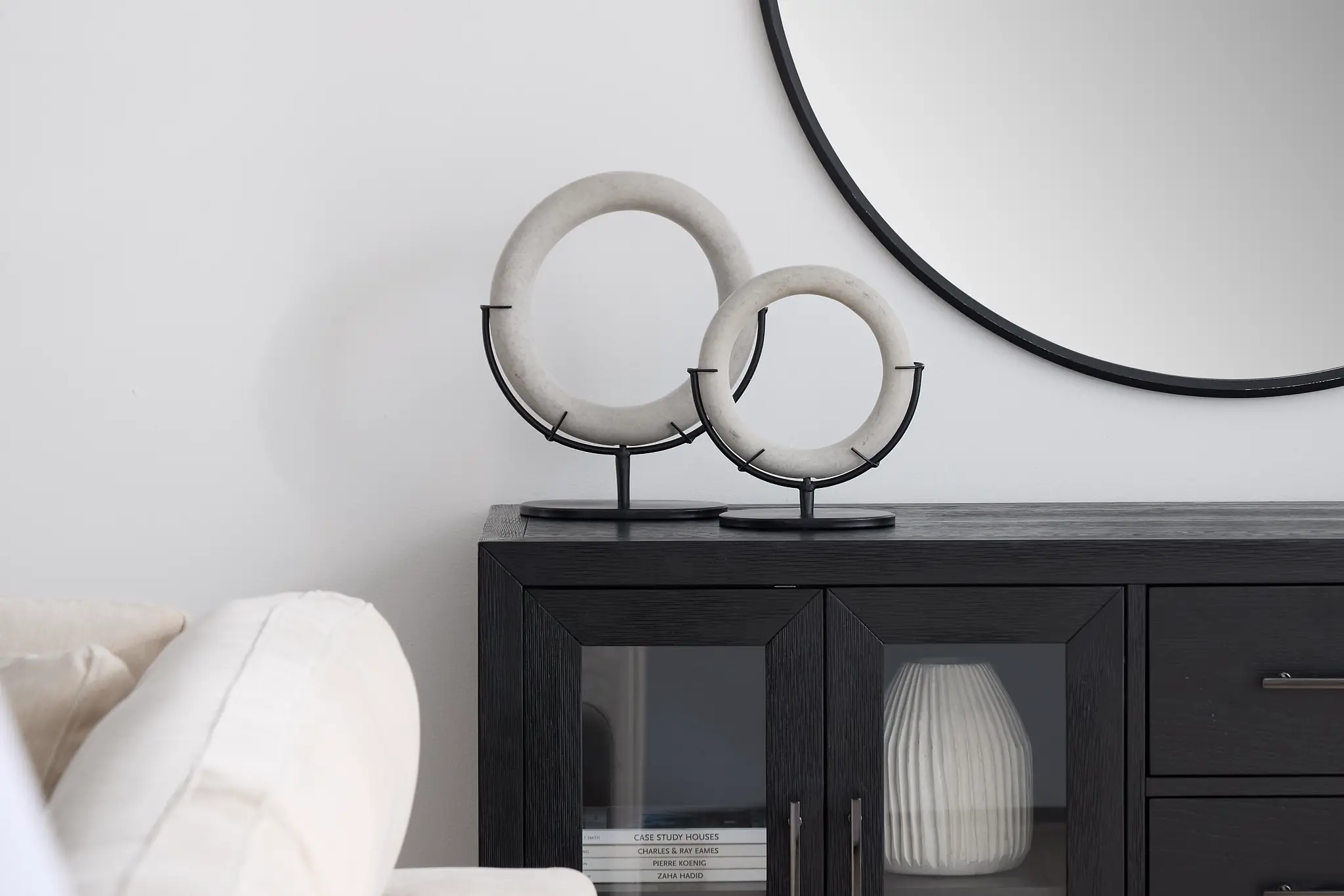 Hardy White Large Tabletop Accessory Hardy White Large Tabletop Accessory