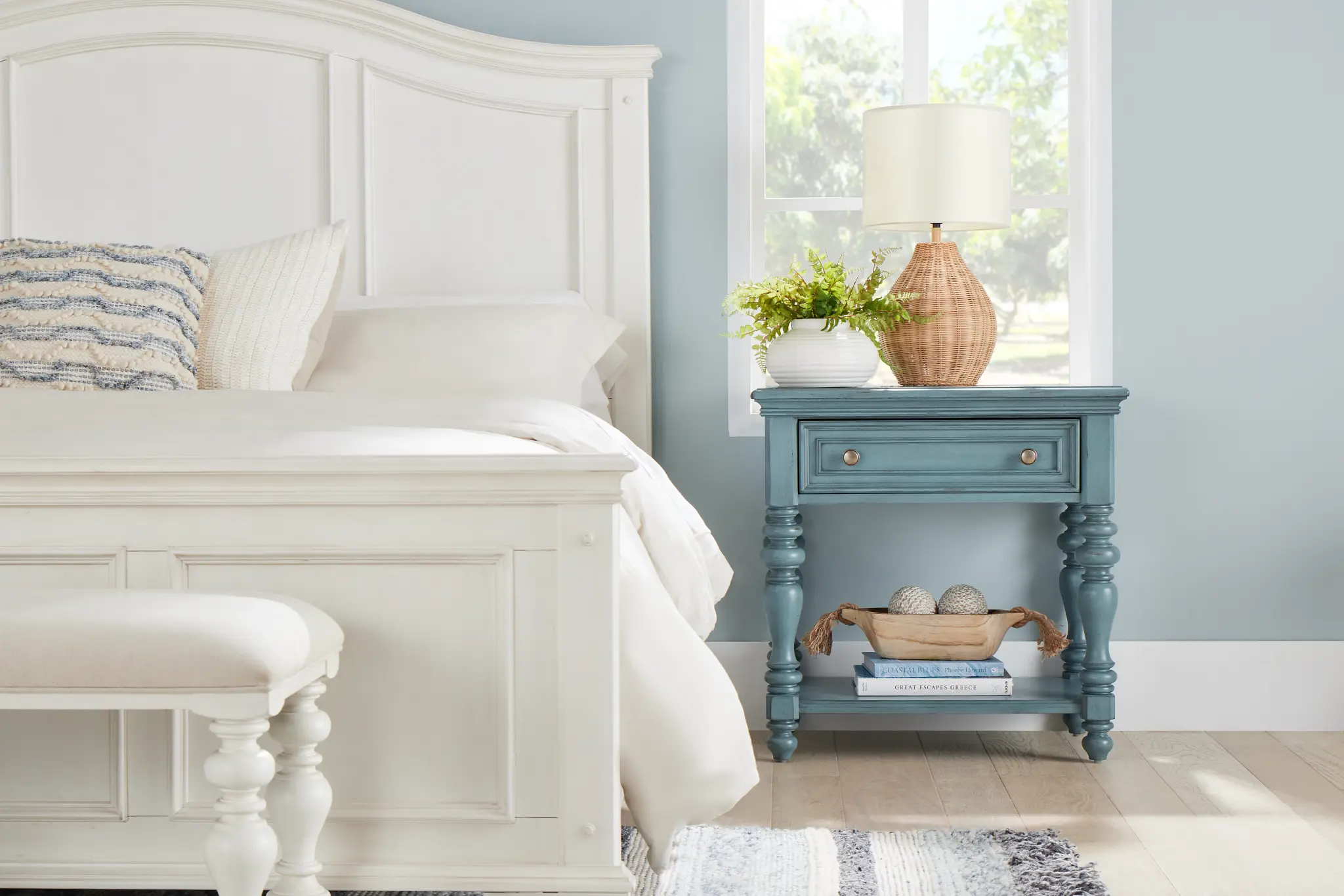 Savannah Ivory Panel Bed Savannah Ivory Panel Bed