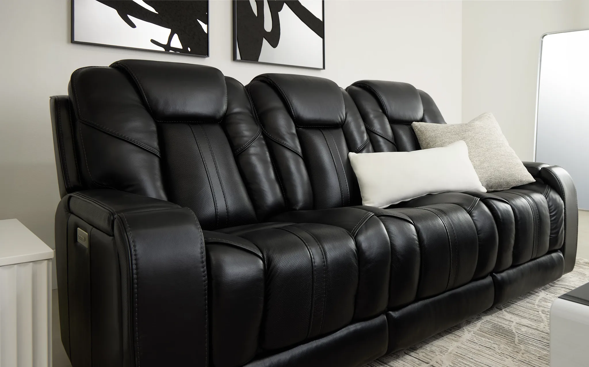 Eclipse Black Lthr/vinyl Power Reclining Sofa W/ Massage