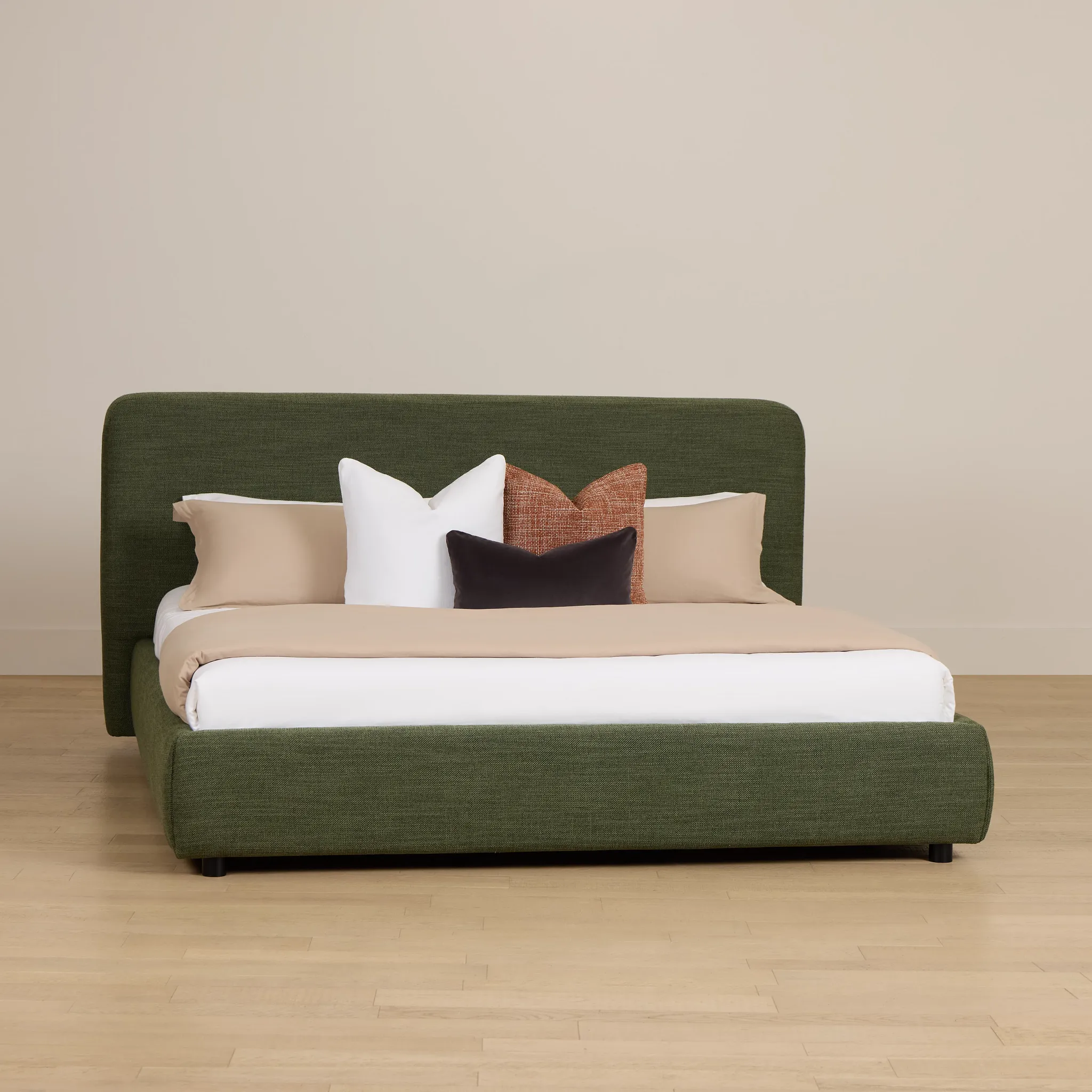 Williamsburg Green Upholstered Platform Bed