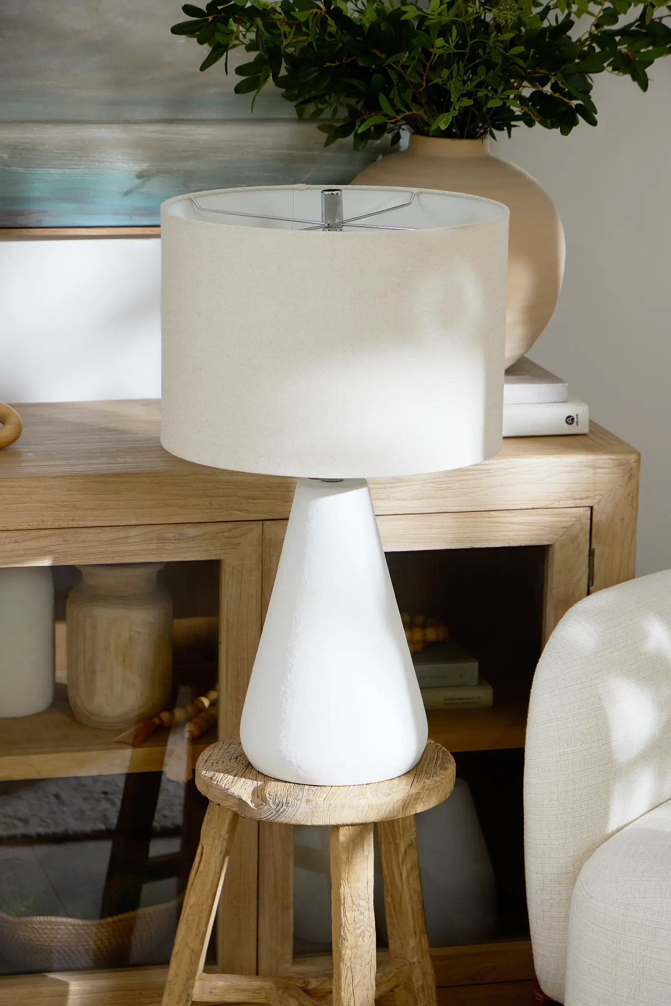 Milani White Ceramic Table Lamp Milani White Ceramic Table Lamp