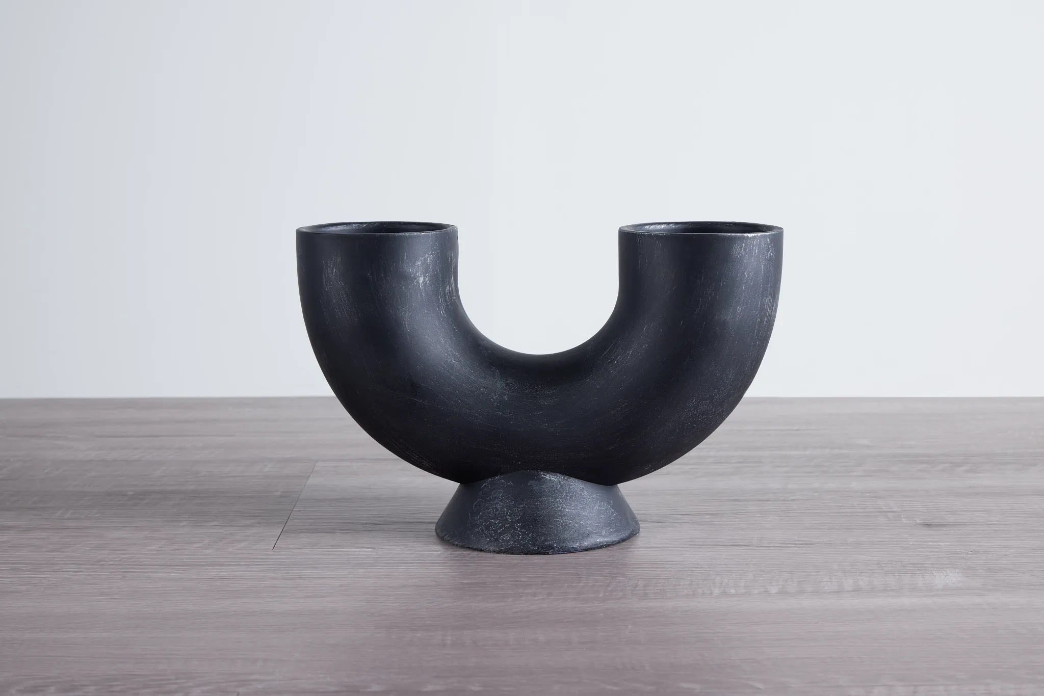 Thomas Black Tabletop Accessory