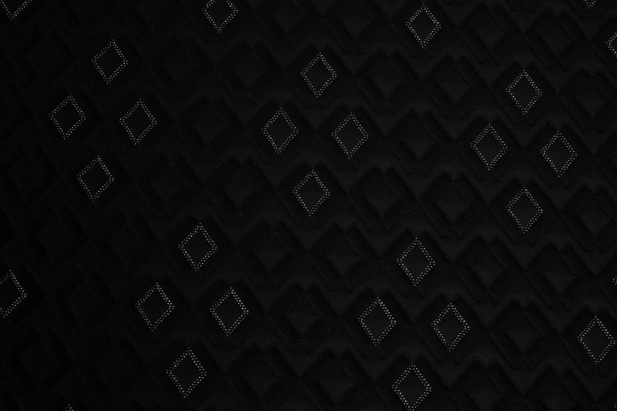 Beautyrest Black Series Three Xcs 14.5" Plush Hybrid Mattress