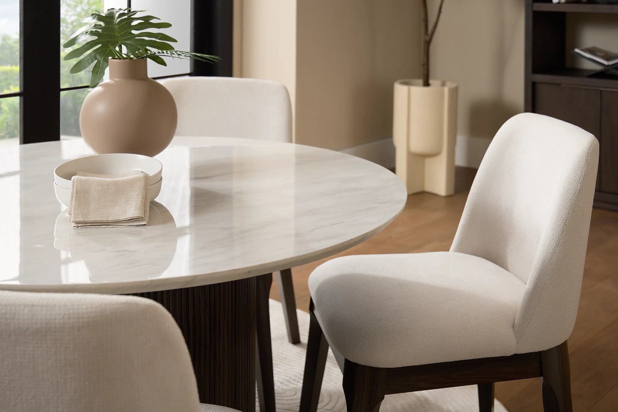 Camden Two-tone Round Table & 4 Upholstered Chairs