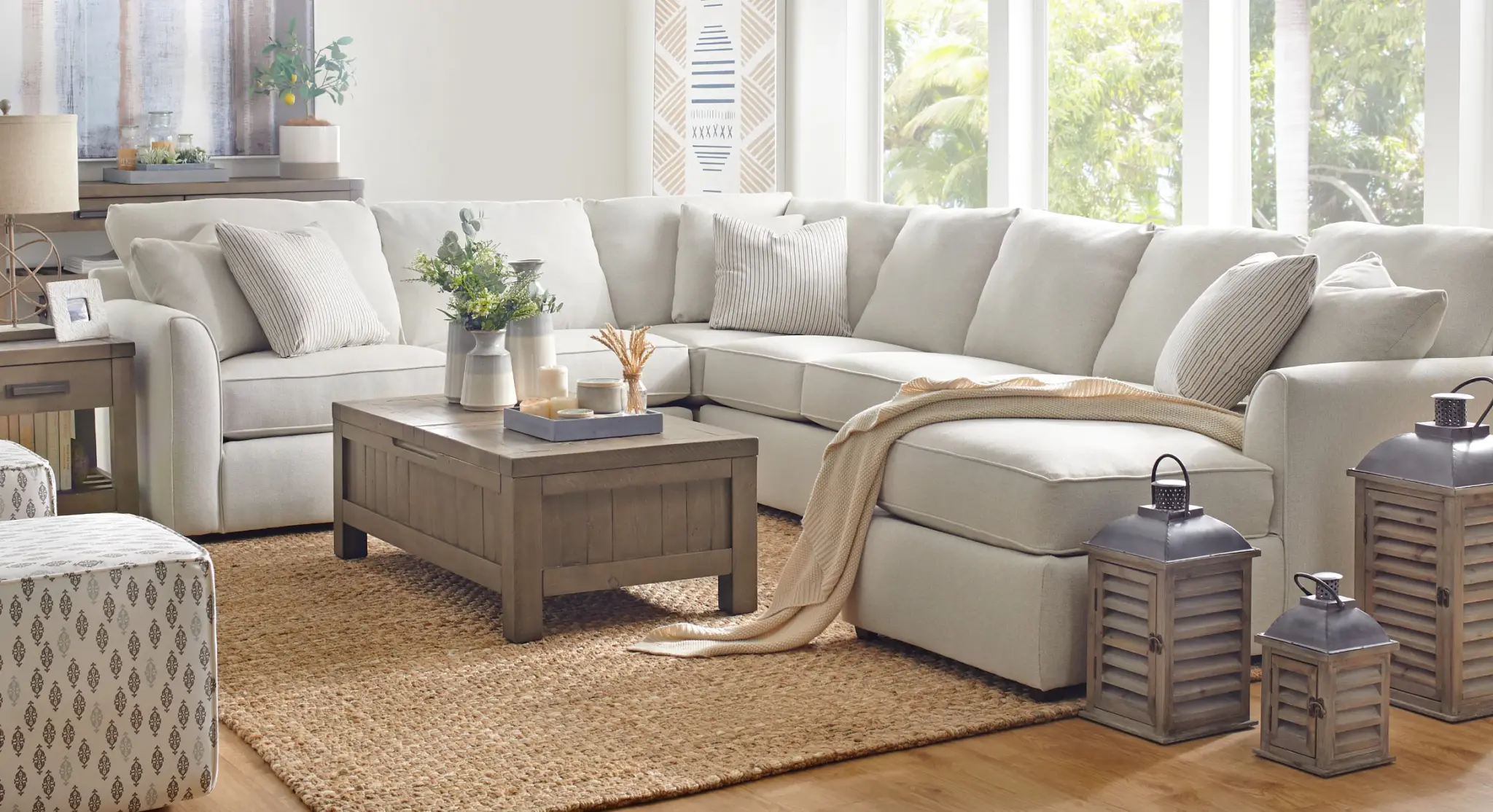 Creating Cozy Corners: Family-Friendly Sofas and Sectionals for a Welcoming Home