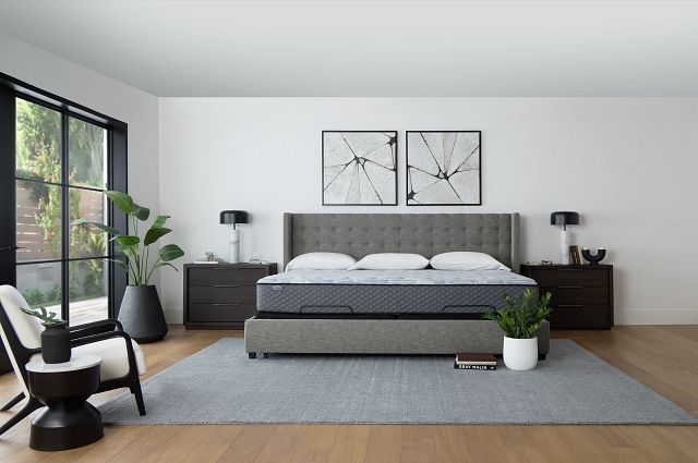 Kevin Charles By Sealy Signature 13" Medium Tight Top Mattress