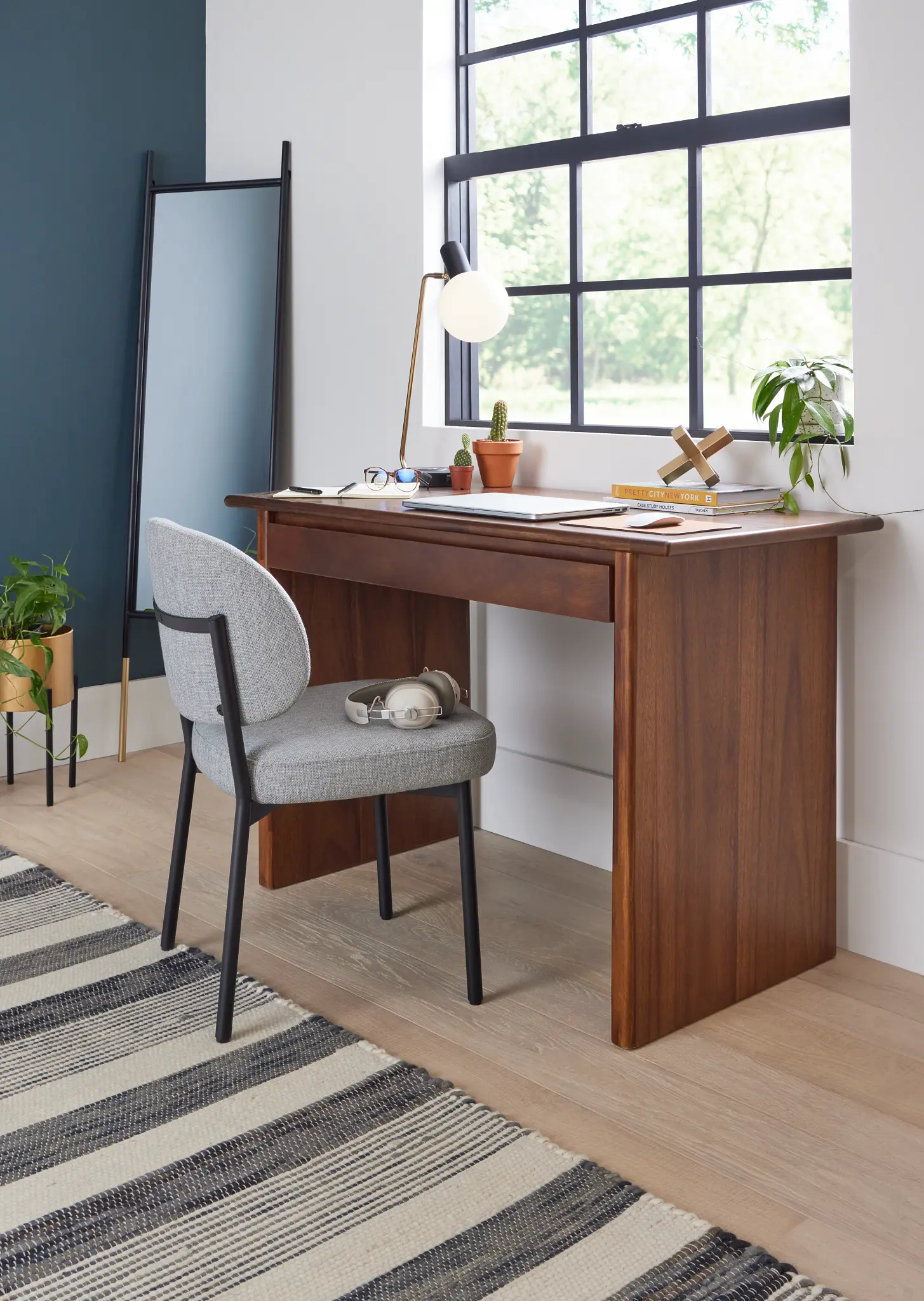 4. Window Nook Home Office Ideas: Bright, Cozy, and Productive Workspaces