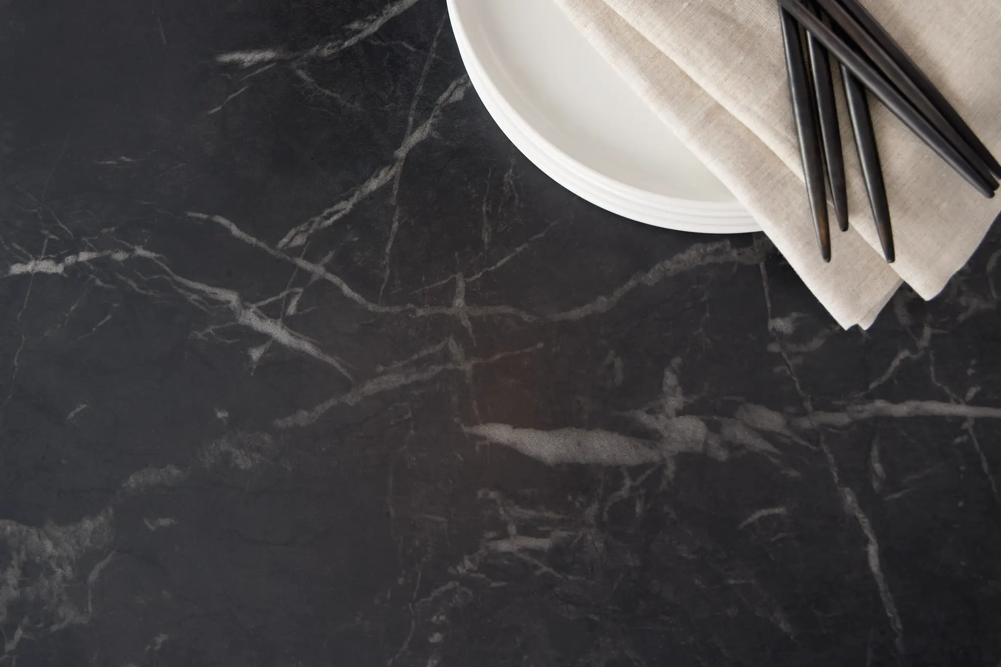 Merrick Black Round Table Merrick Black Round Table