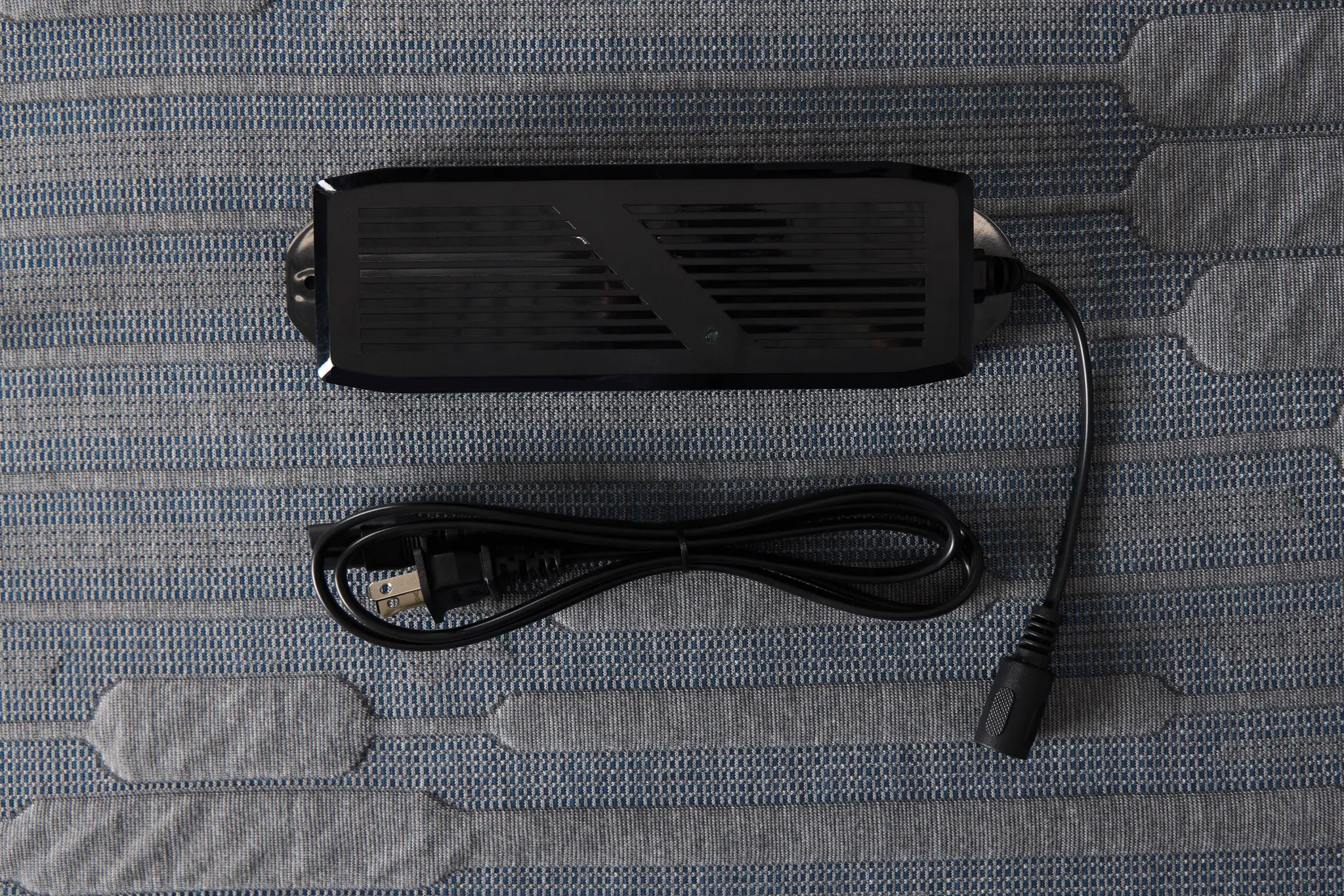 Kevin Charles By Sealy Hybrid Medium Plus Adjustable Mattress Set Kevin Charles By Sealy Hybrid Medium Plus Adjustable Mattress Set