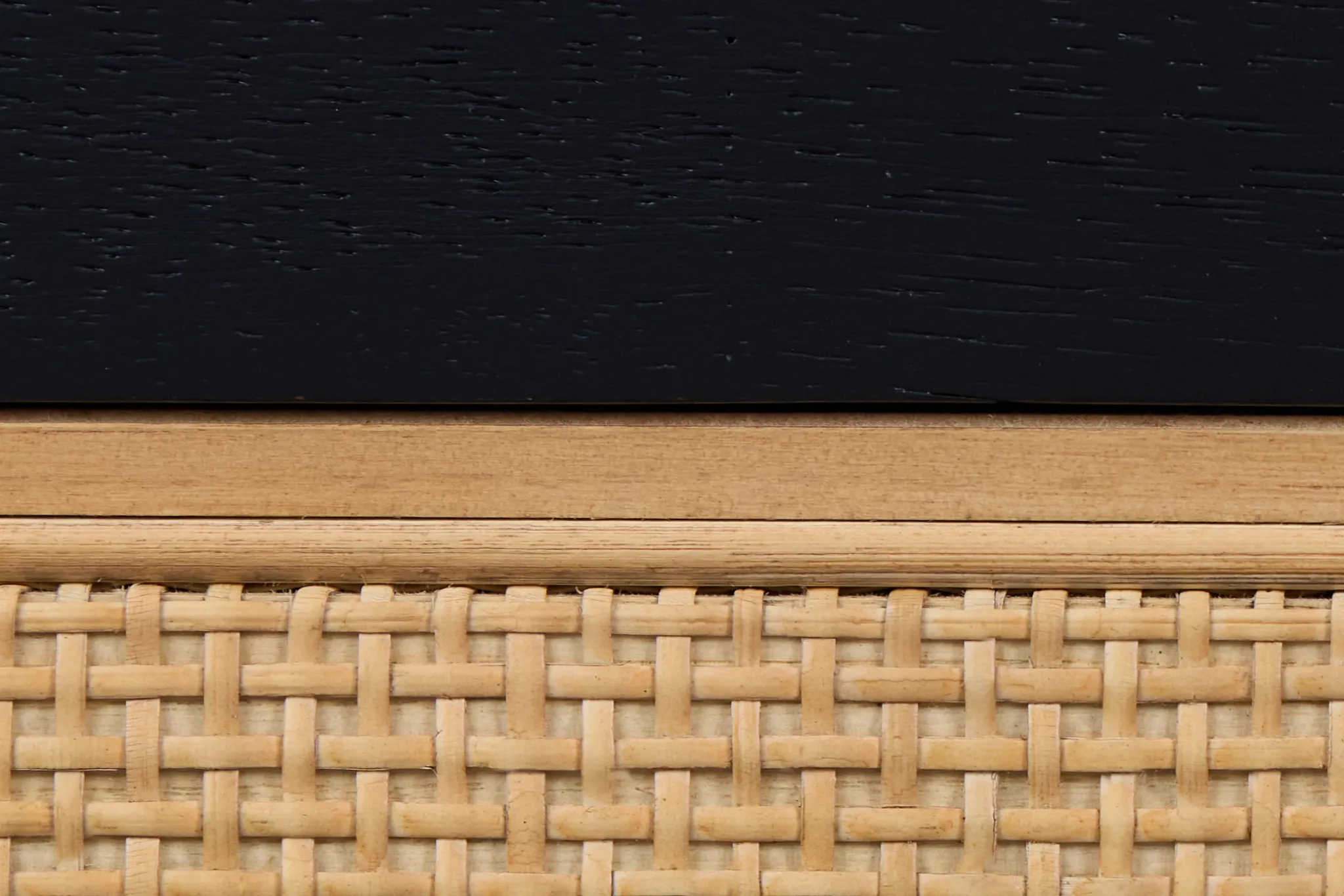 Pacific Two-tone 6-drawer Dresser & Mirror