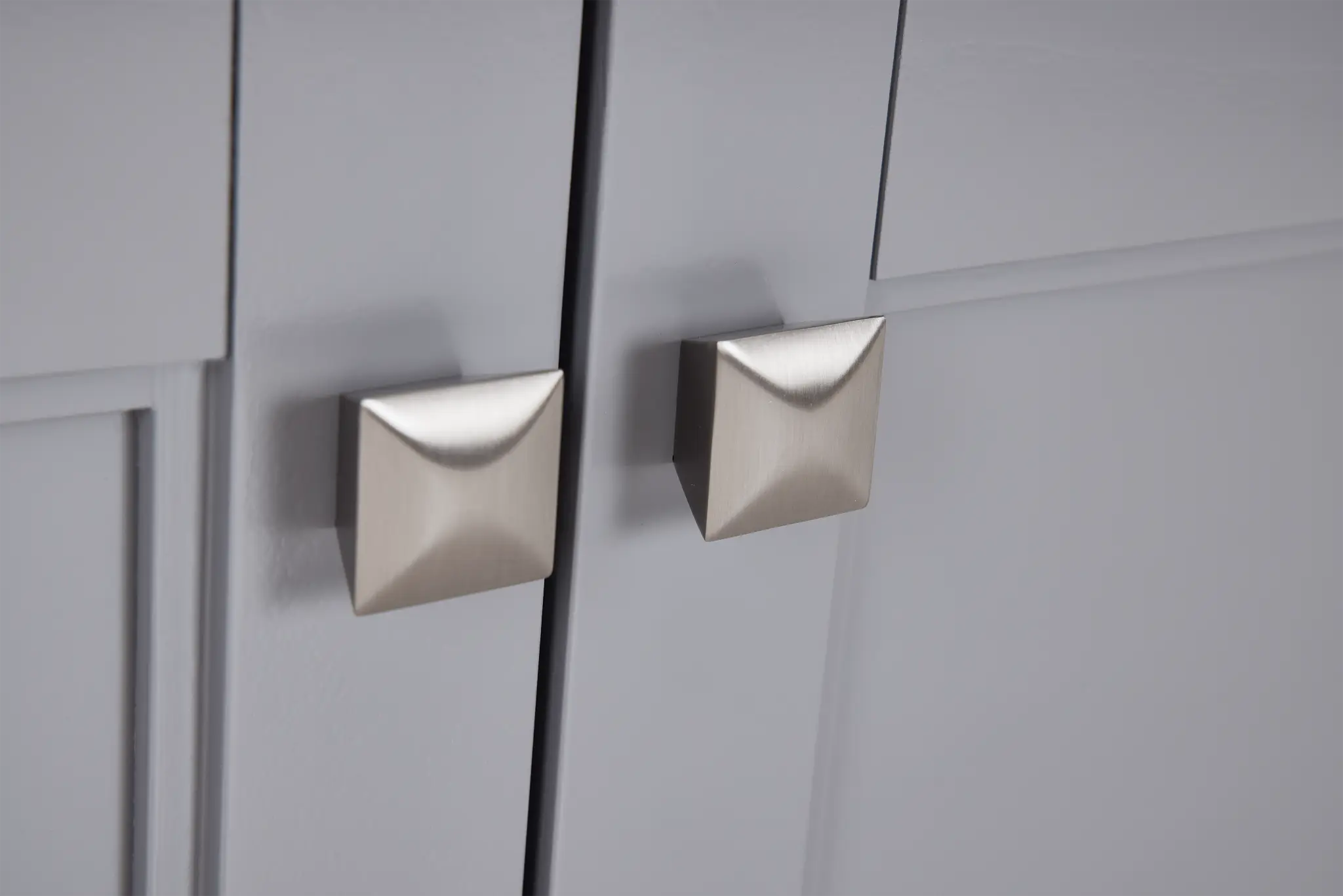 Newport Gray Door Entertainment Wall Newport Gray Door Entertainment Wall