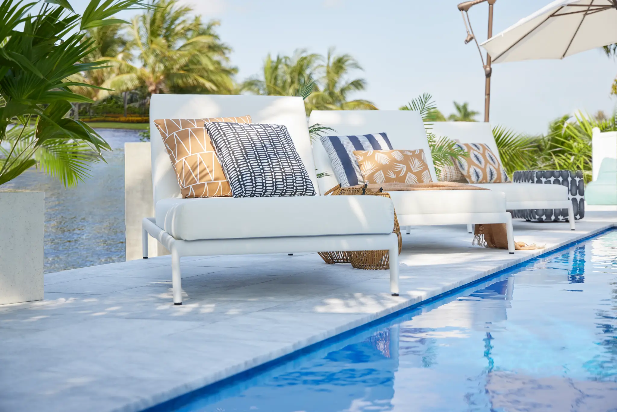 Transform Your Outdoor Space with Expert Design Transform Your Outdoor Space with Expert Design