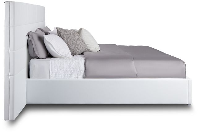 Doral White Uph Spread Bed