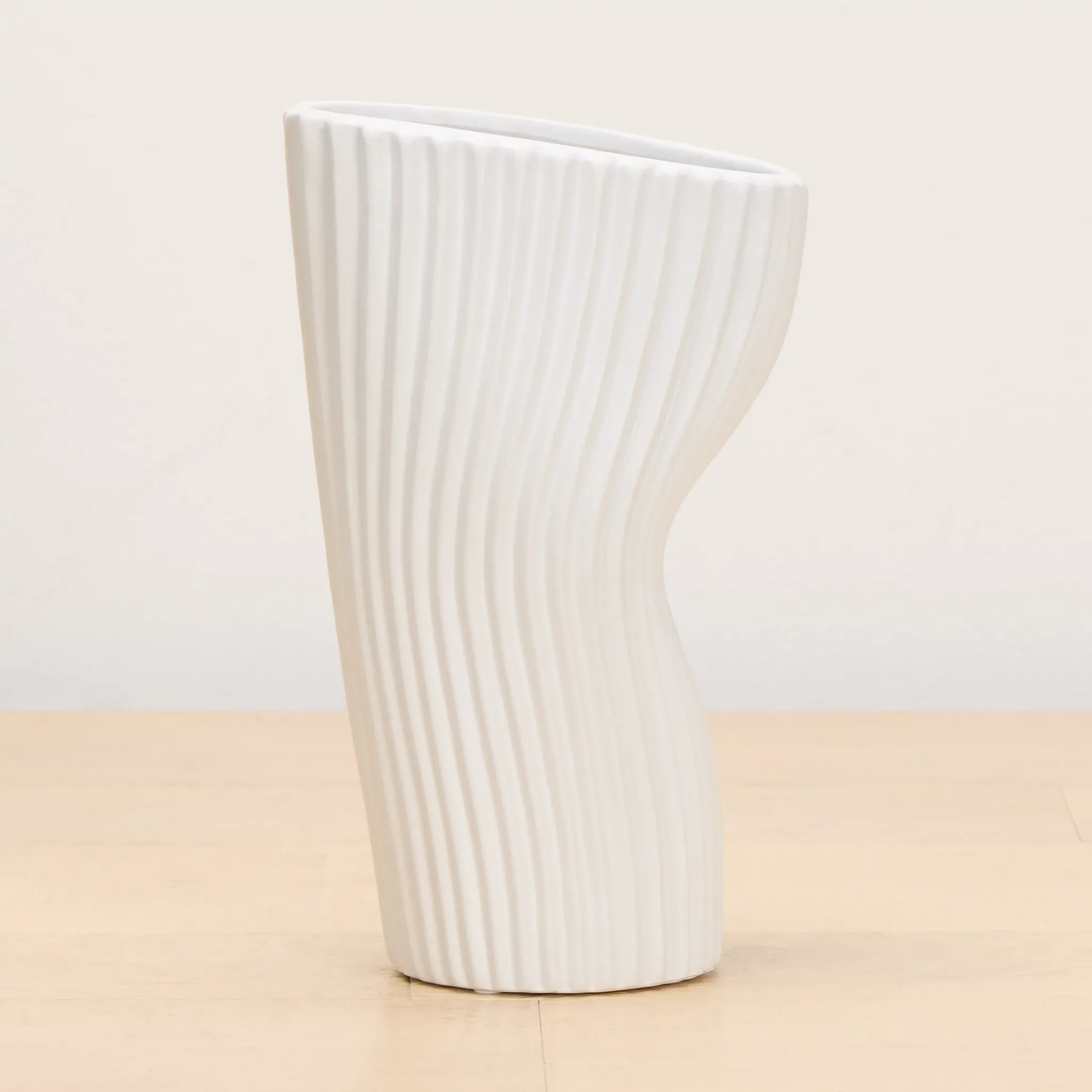 Euri White Medium Vase