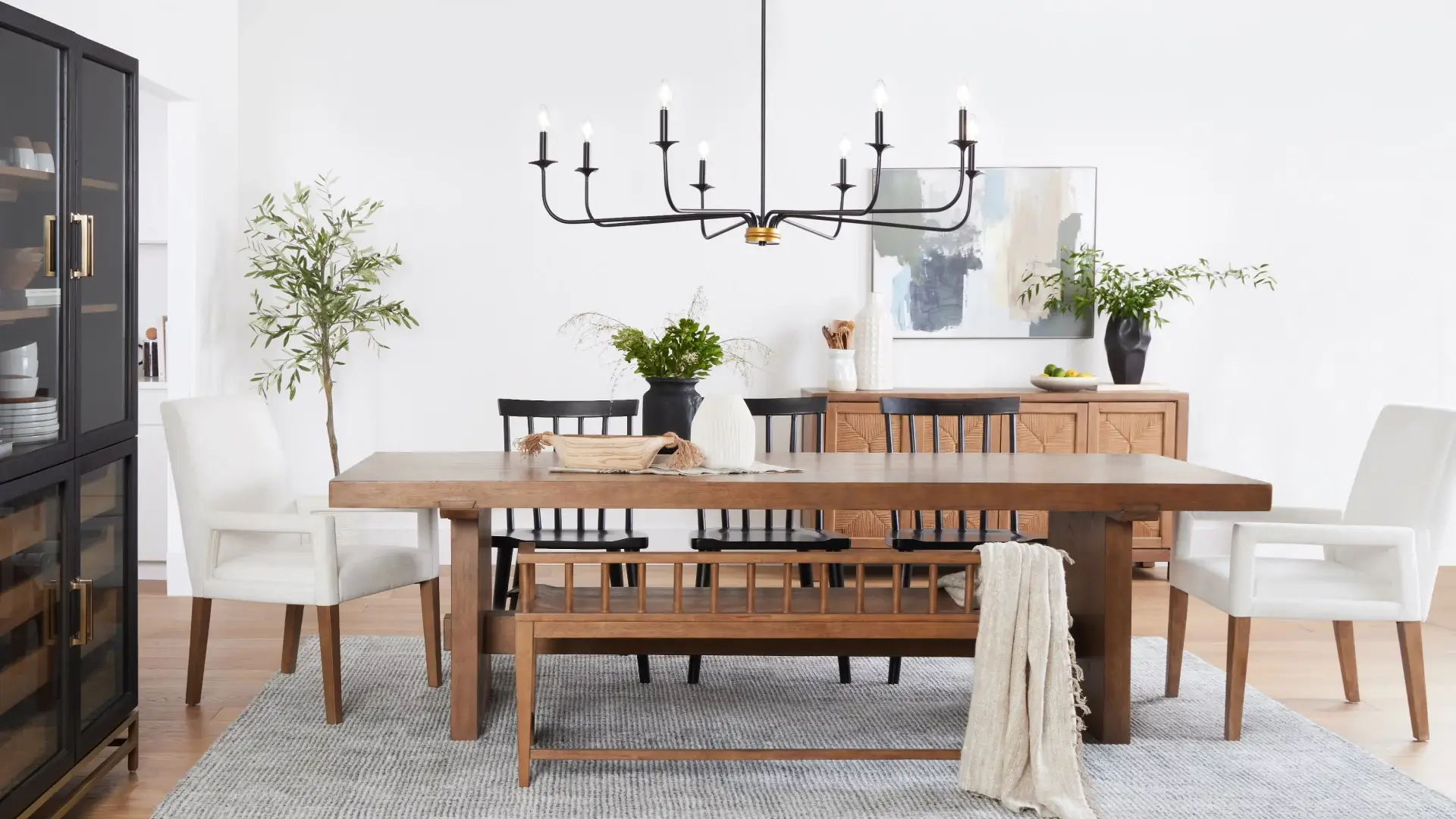 A Home Decor Staple: The Beauty and Versatility of Furniture Benches