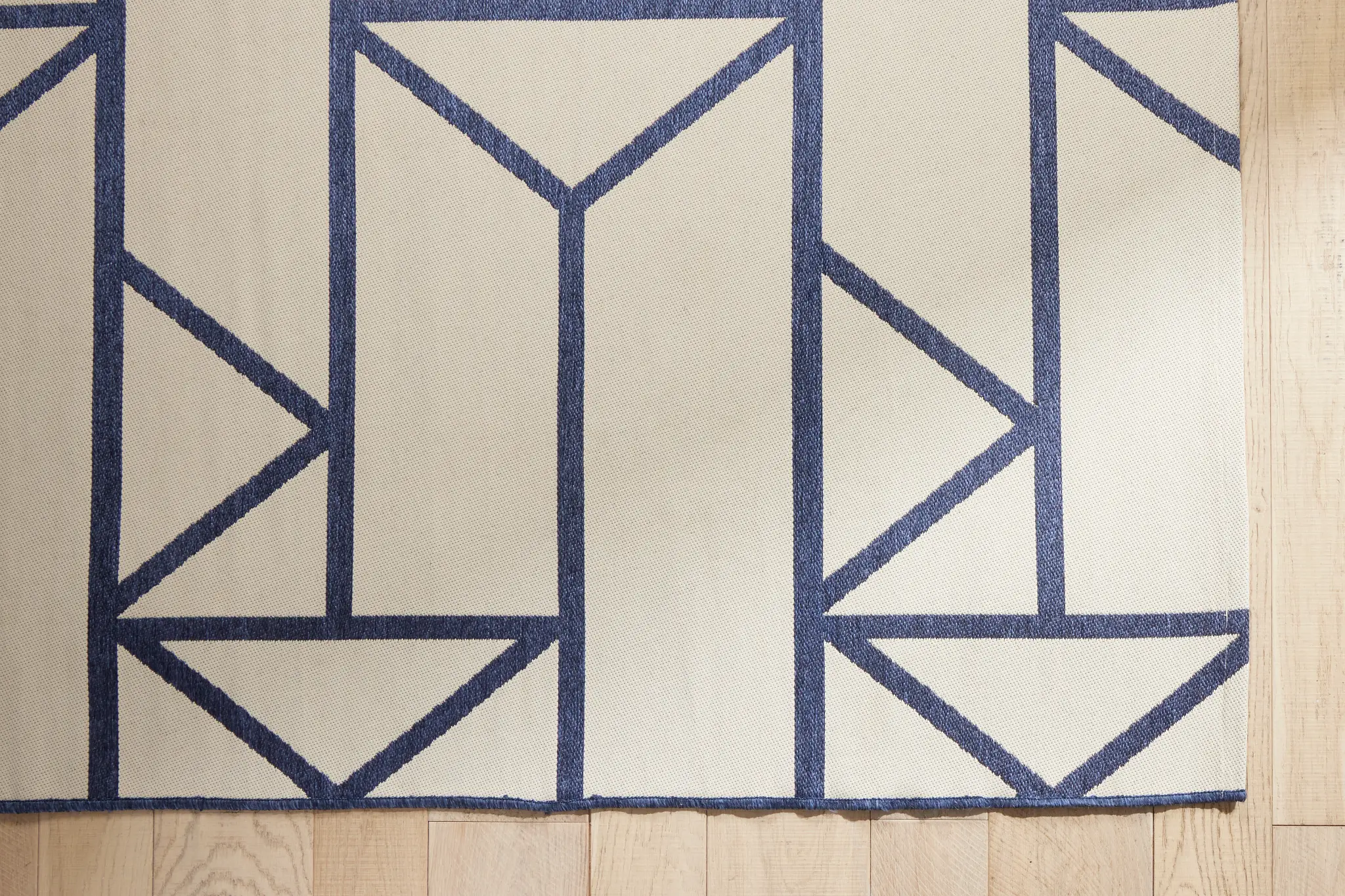 Silas Blue Indoor/outdoor 8x11 Area Rug Silas Blue Indoor/outdoor 8x11 Area Rug