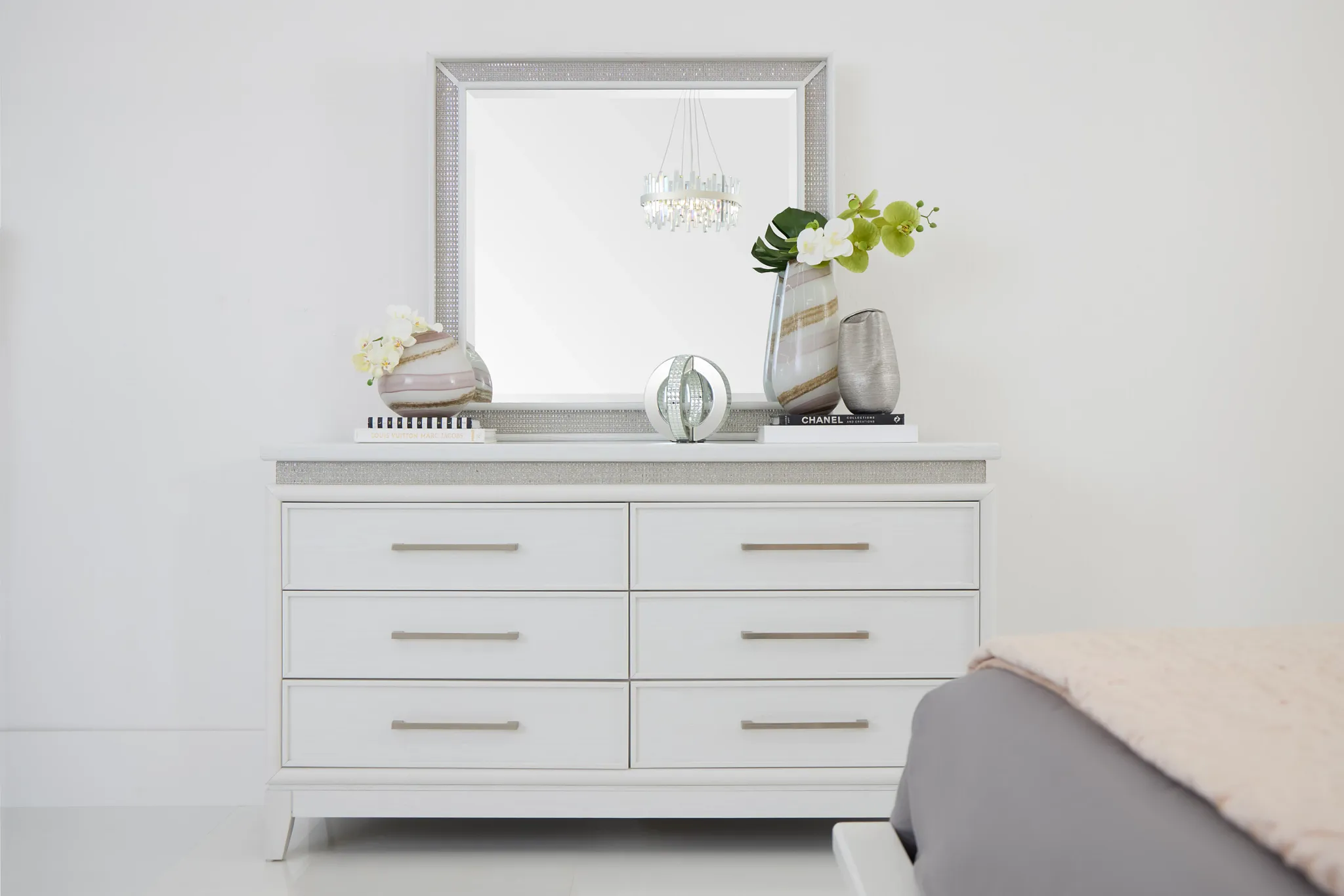 Alessandria White Lighted Dresser & Mirror