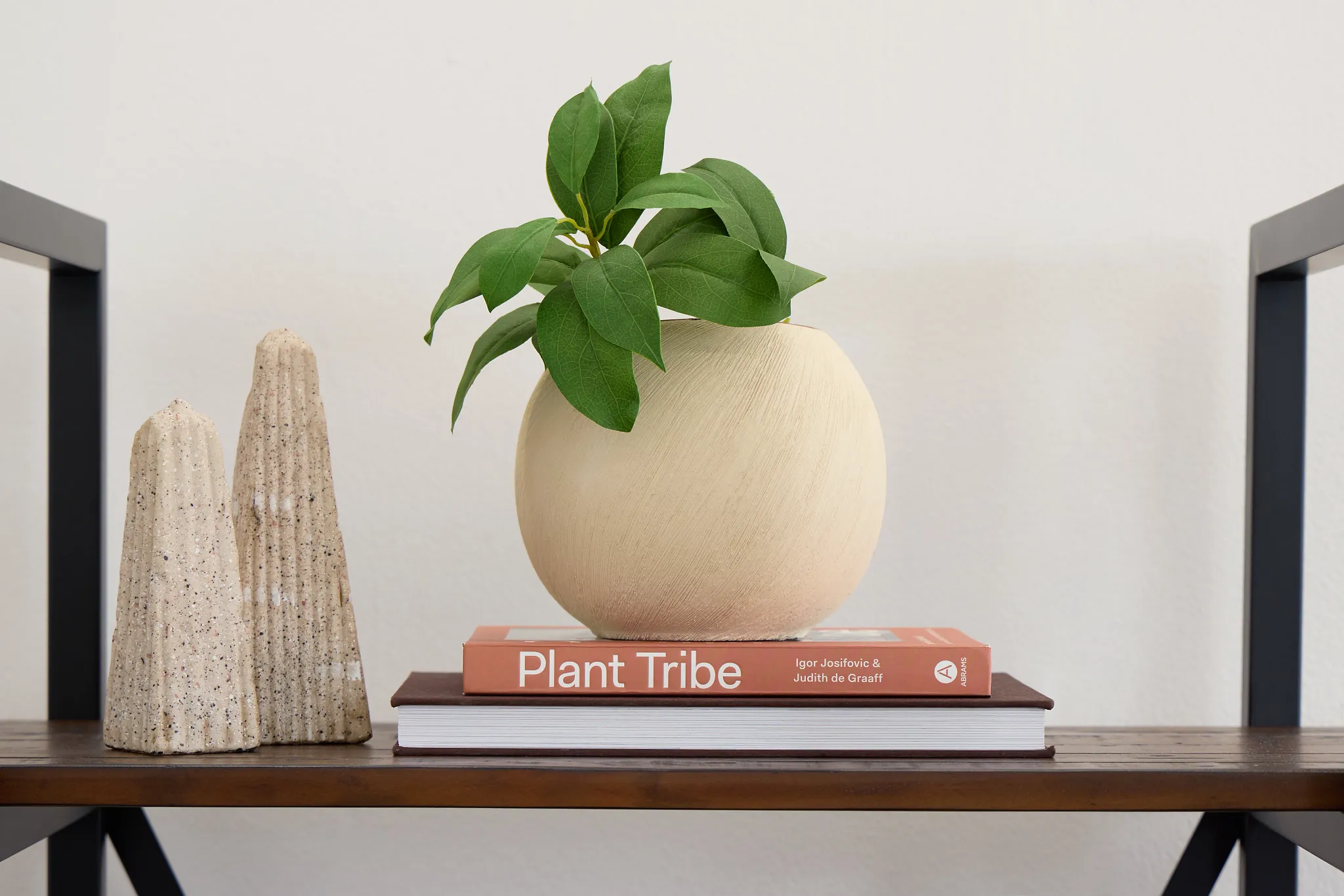 Enya Brown Small Vase