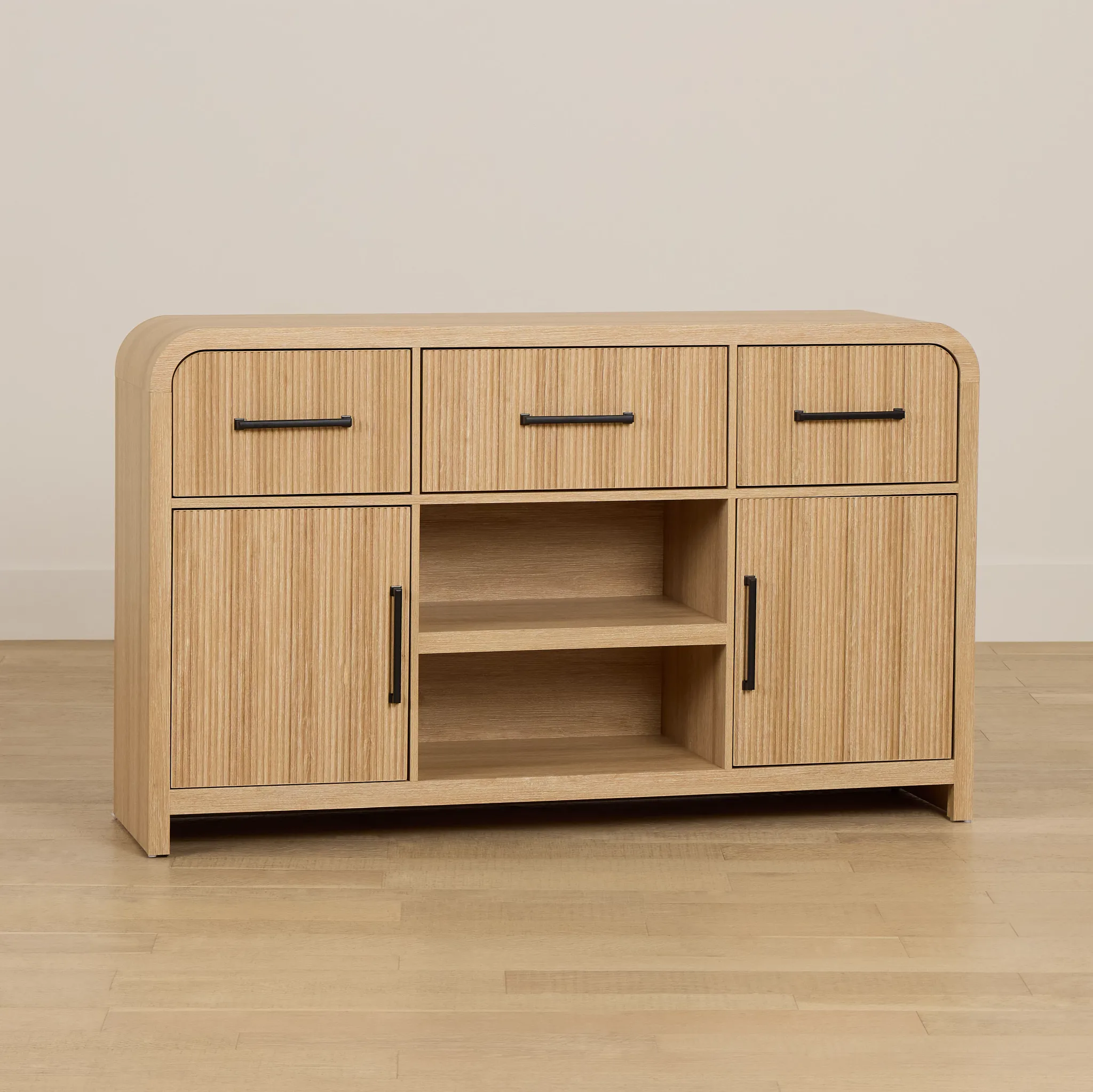 Lyndie Light Tone Server