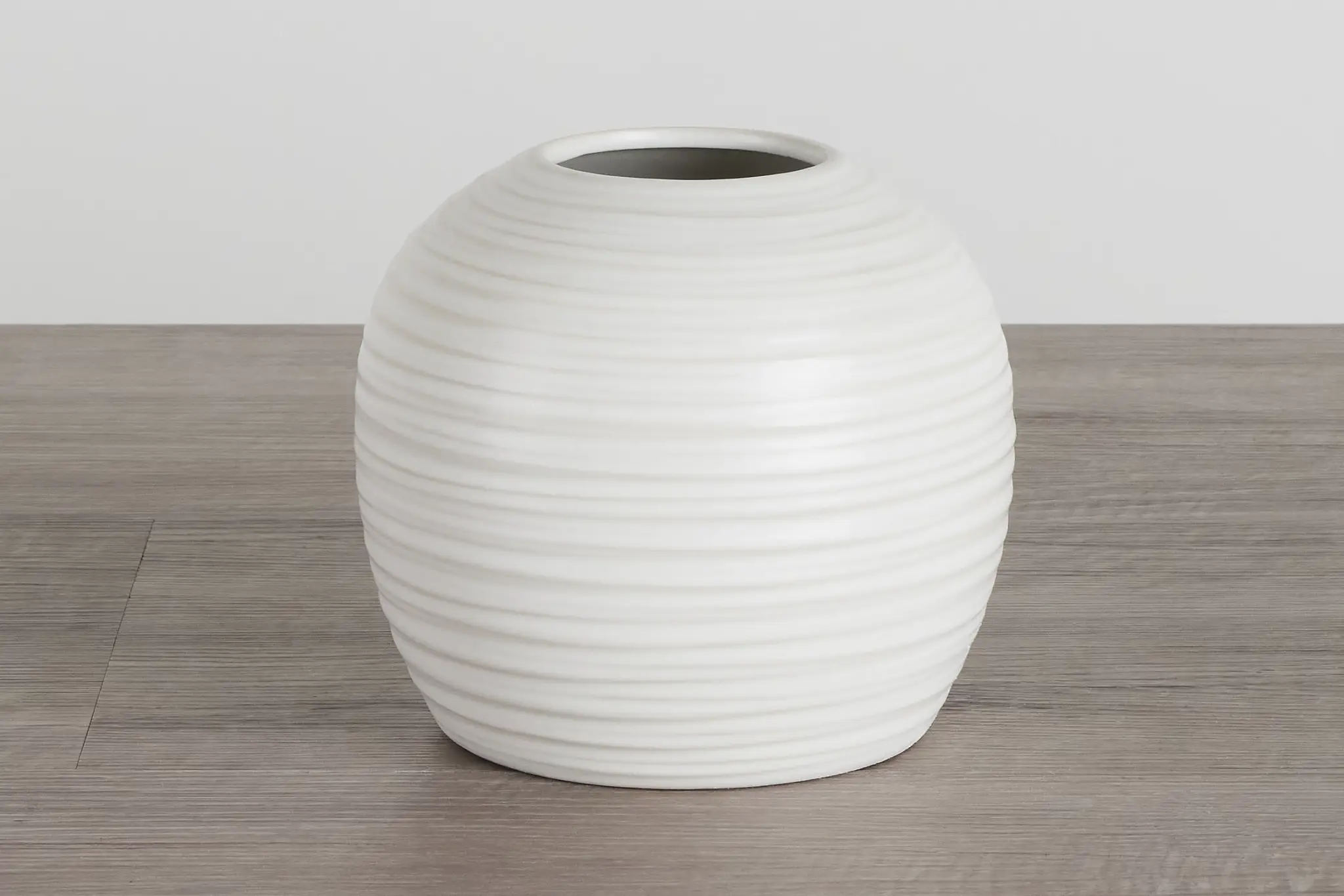 Edel White Small Vase Edel White Small Vase