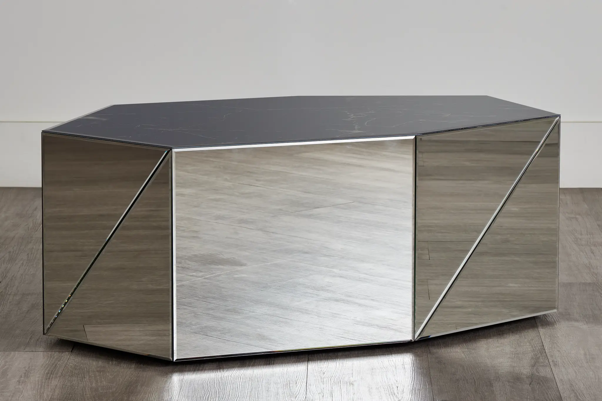 Alexia Black Mirrored Coffee Table Alexia Black Mirrored Coffee Table