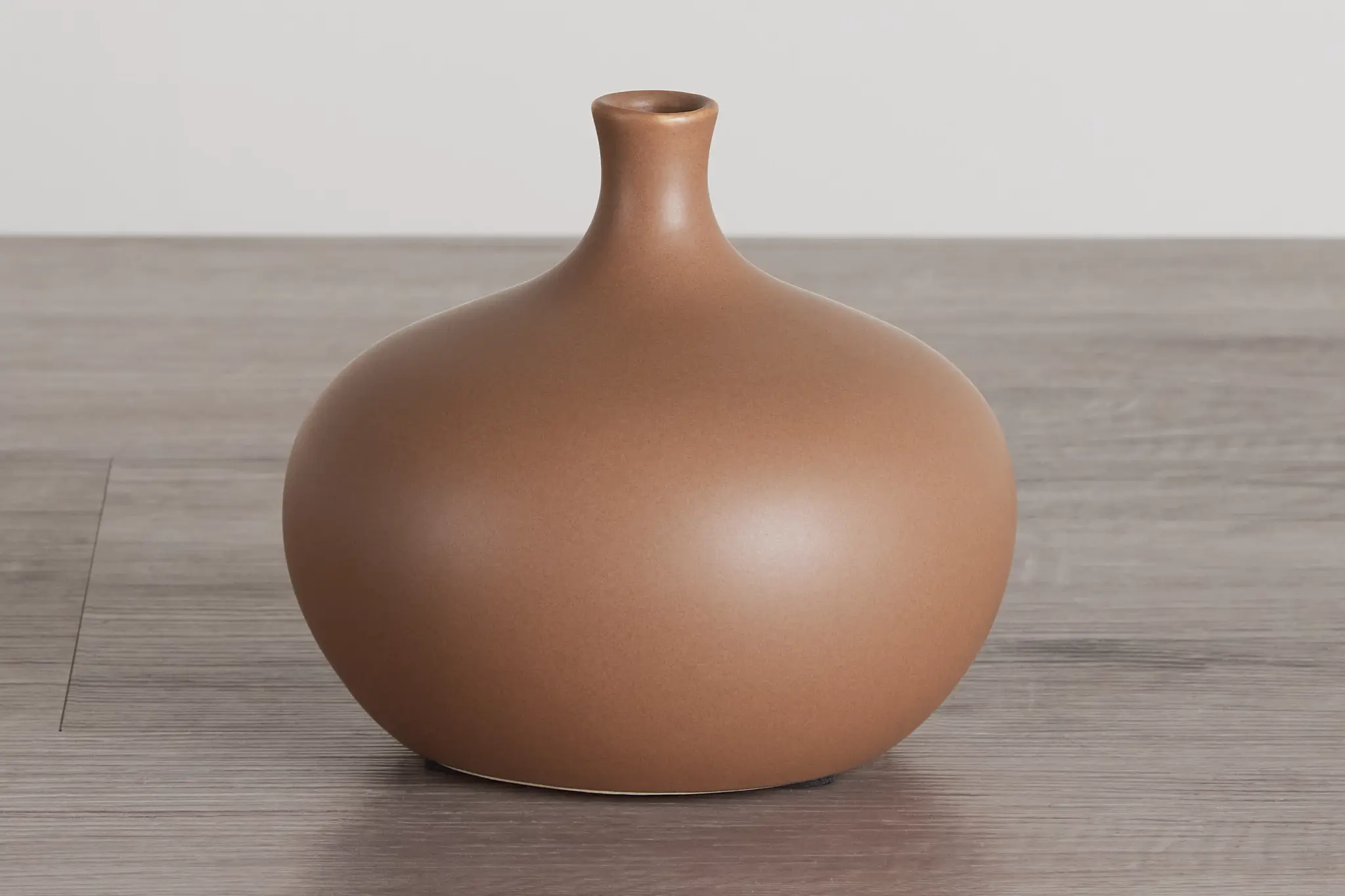 Gila Brown Small Vase Gila Brown Small Vase