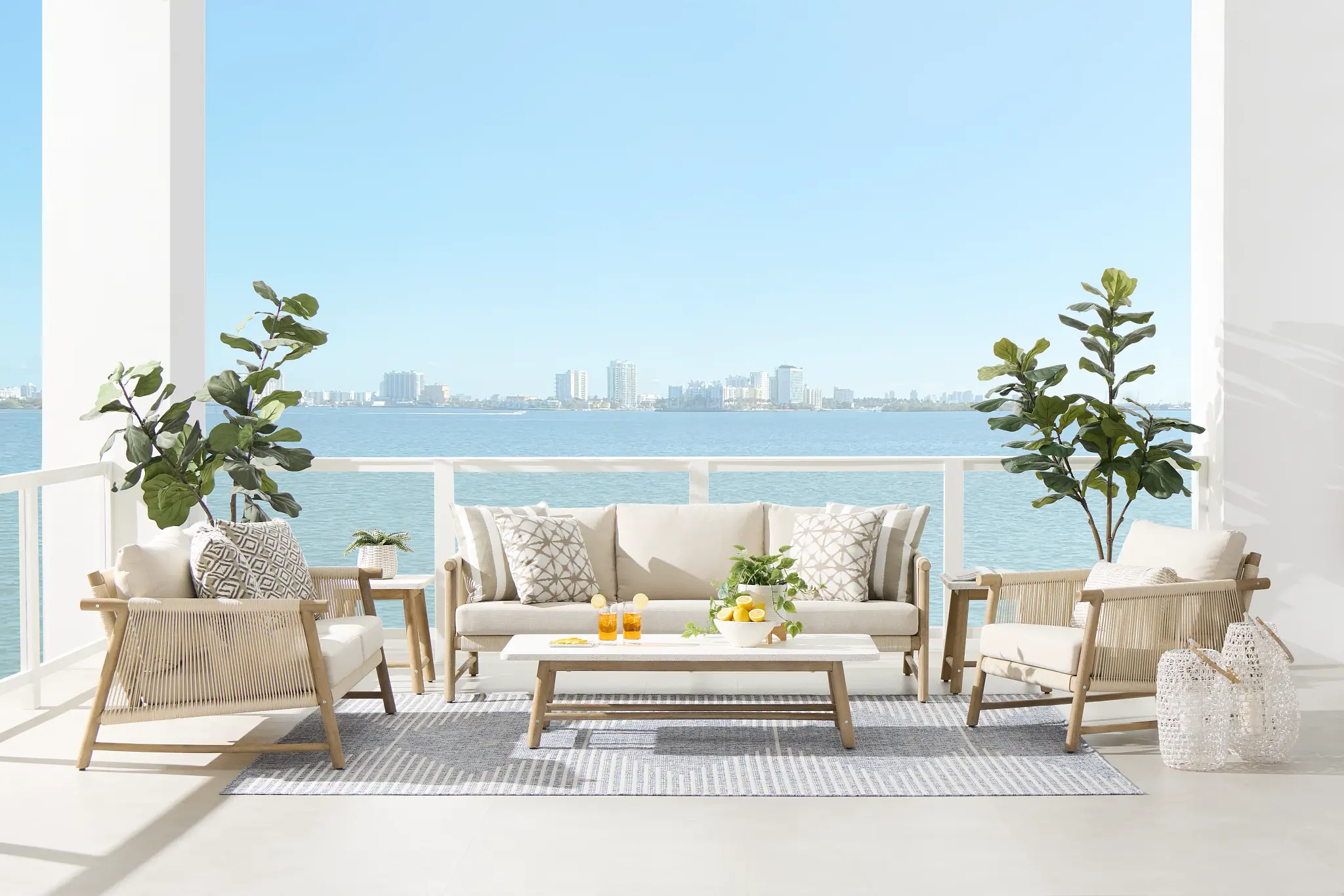 Florida Spring Staycation Guide: Outdoor Essentials for a Relaxing Retreat Florida Spring Staycation Guide: Outdoor Essentials for a Relaxing Retreat