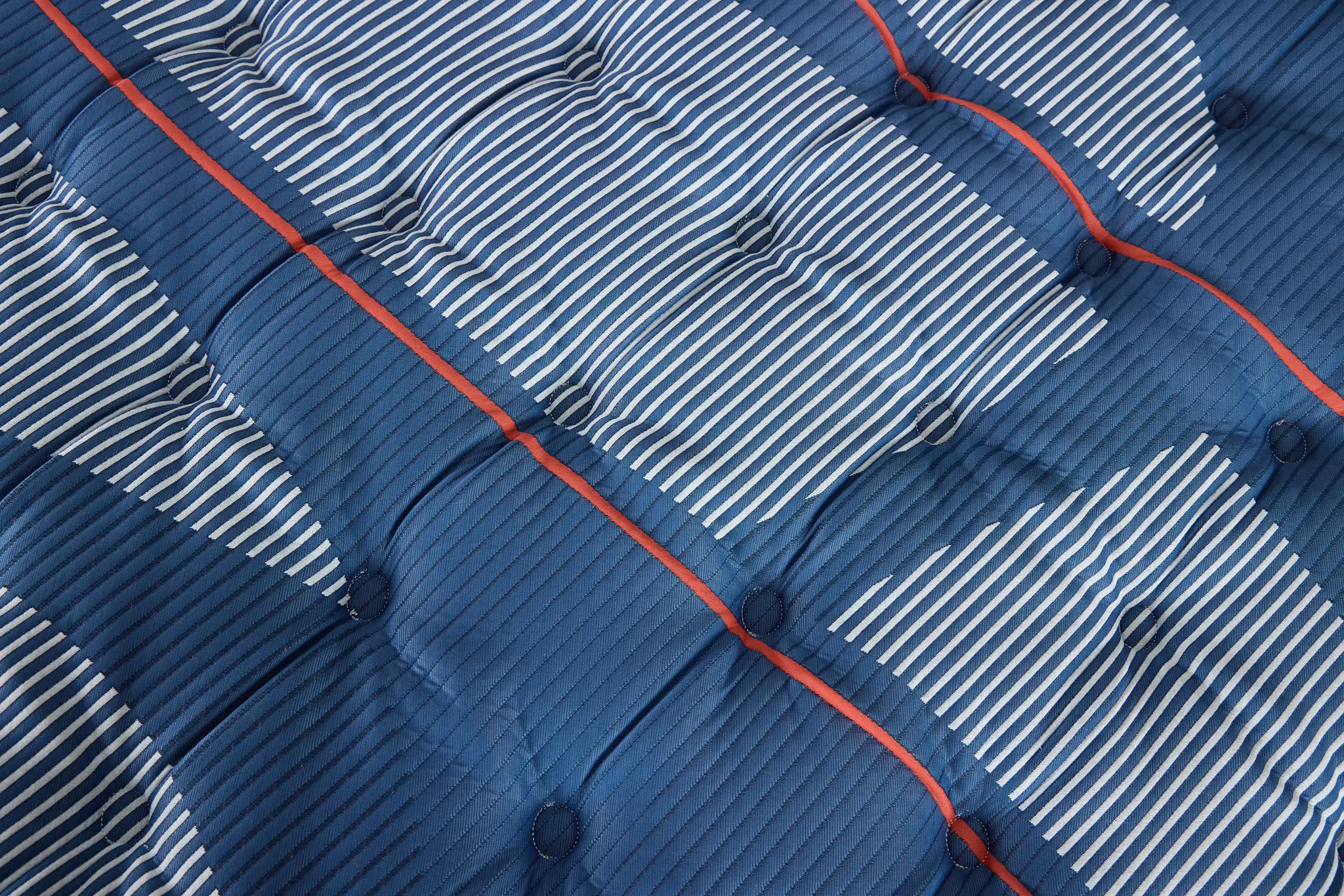 Posturepedic Elite Spring Albany 2 Soft Low-profile Mattress Set Posturepedic Elite Spring Albany 2 Soft Low-profile Mattress Set